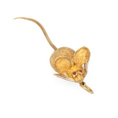 1960s Vintage Mouse Pendant 18k Yellow Gold Charm Fine Estate Jewelry