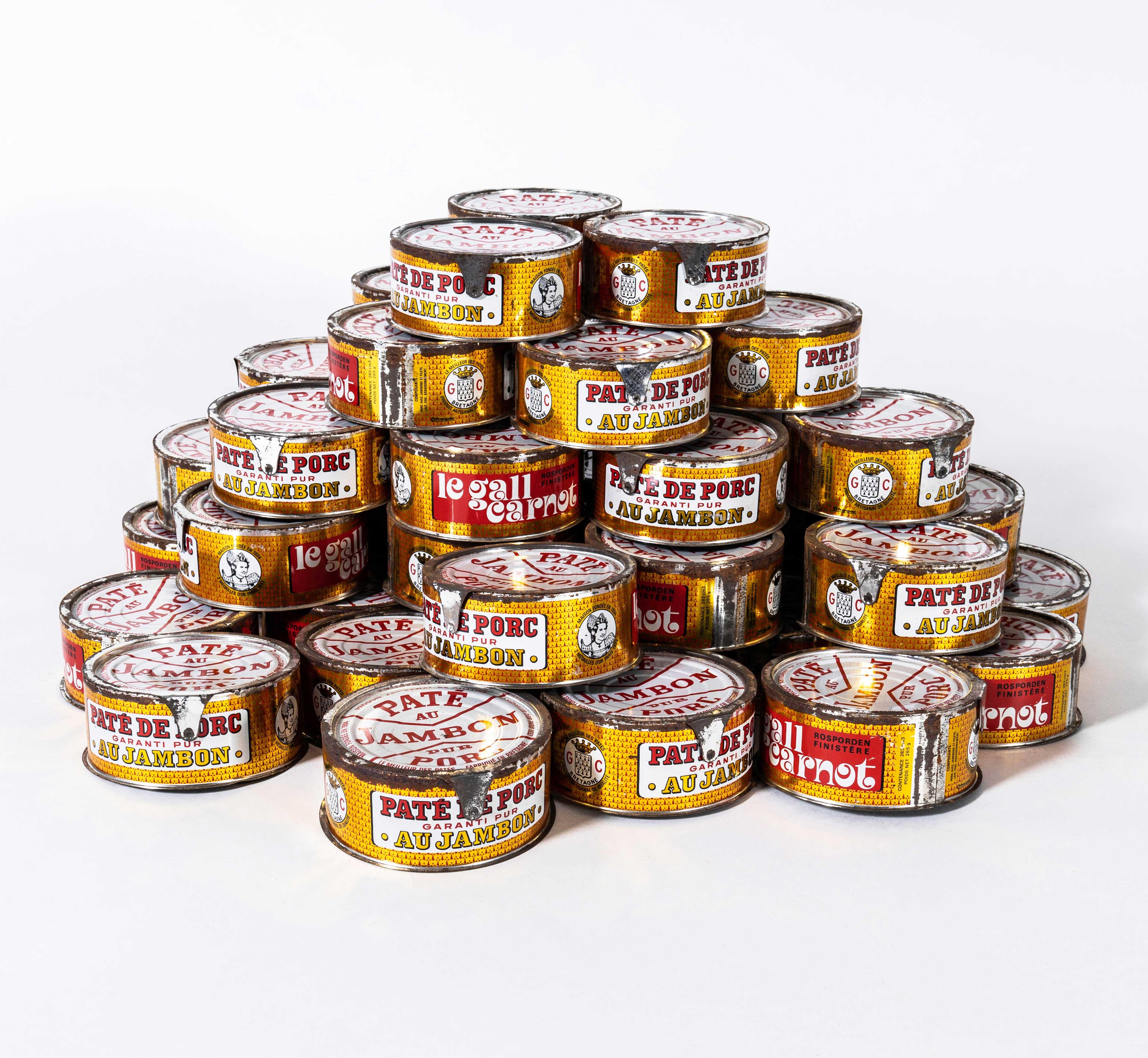 Boîtes de Boite Pate Le Gall Vintage New Old Stock des années 1960 - Grande quantité disponible. 

Ces boîtes proviennent d'une fabrique d'étain située dans le sud-est de la France. Nouveau stock et jamais utilisé. Des graphiques brillants, nous les