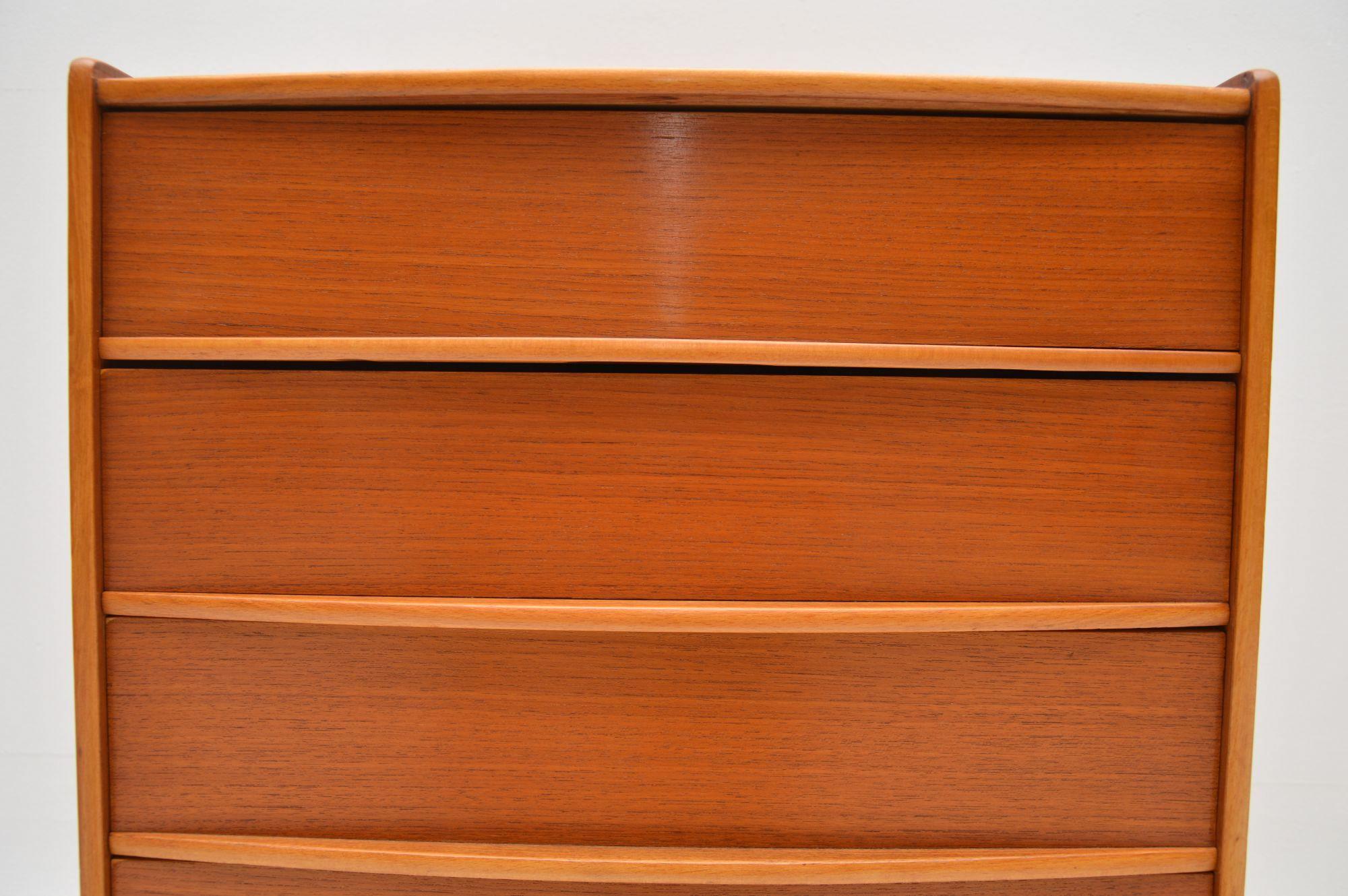 1960s Vintage Norwegian Teak Chest of Drawers by Skeie & Co In Good Condition In London, GB