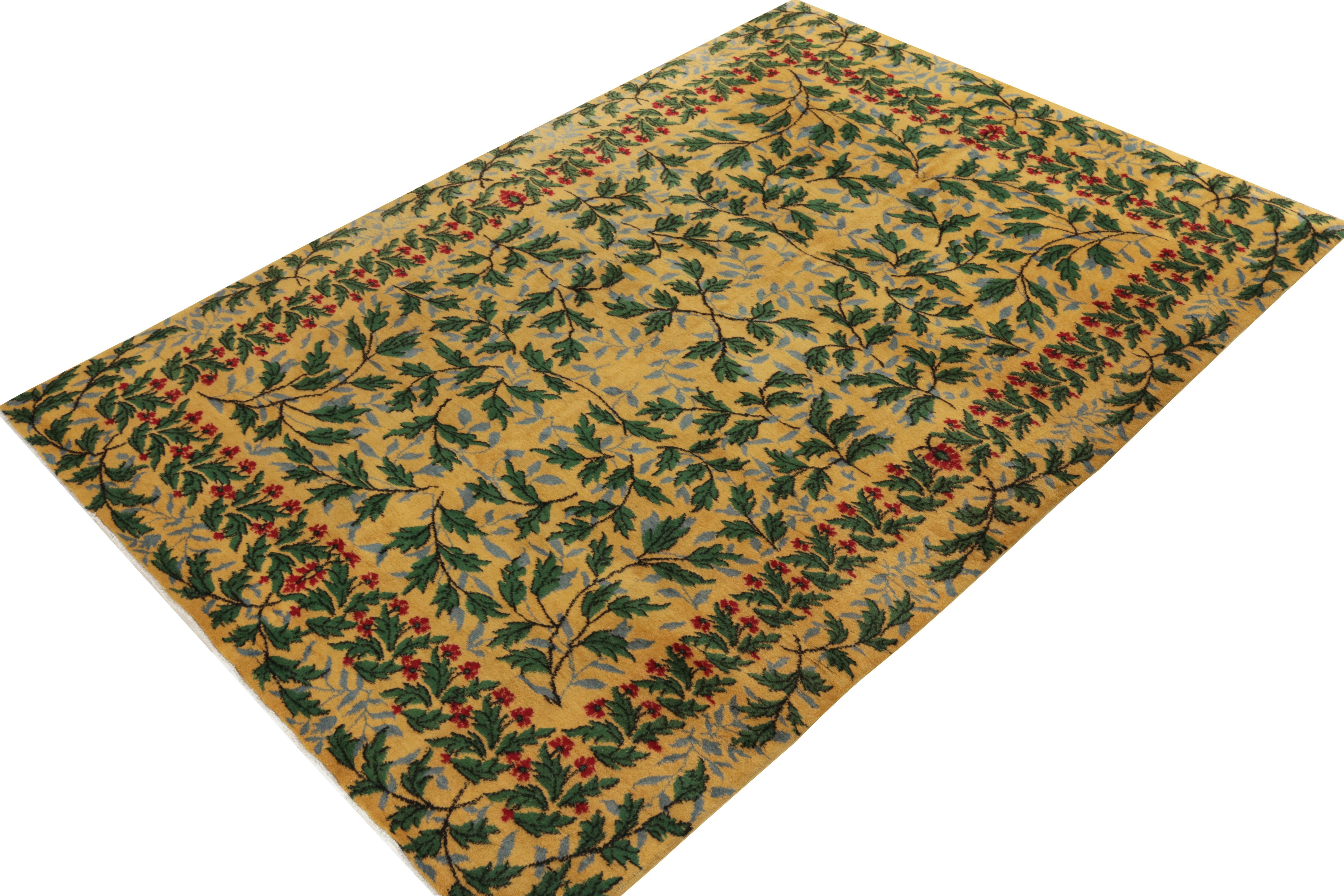 Vintage-Teppich im Jugendstil aus den 1960er Jahren mit goldenen, grünen Blumenmustern von Teppich & Kelim (Art nouveau) im Angebot