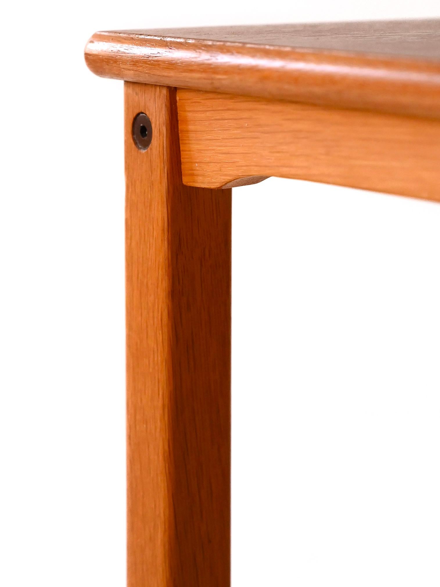 Chêne Table basse en chêne vintage des années 1960 en vente
