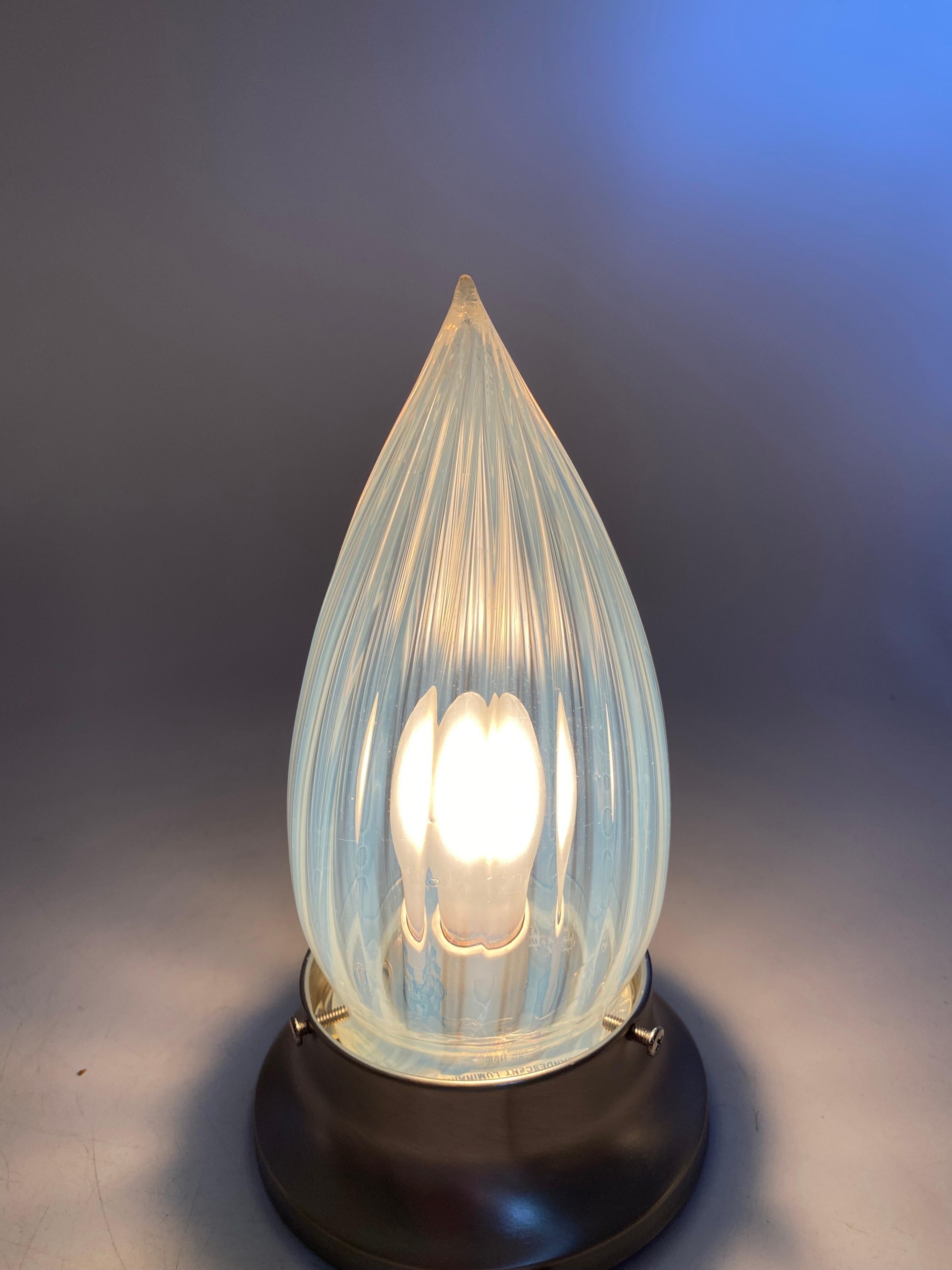 1960s Vintage Opalescent Vertical Swirl Glass Bullet Light Globe with Fitter For Sale 1