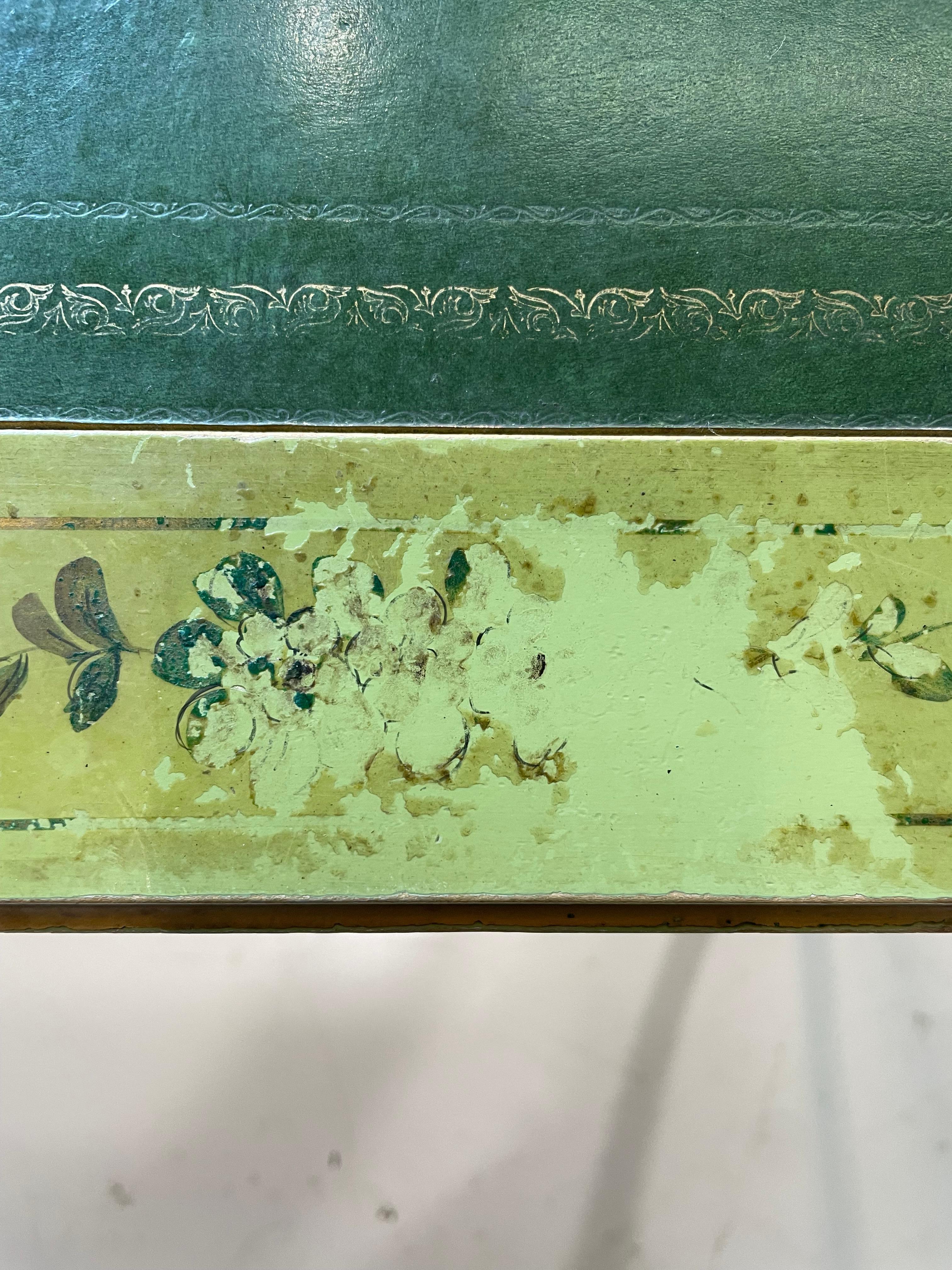 Bureau peint de style italien des années 1960 en vente 11