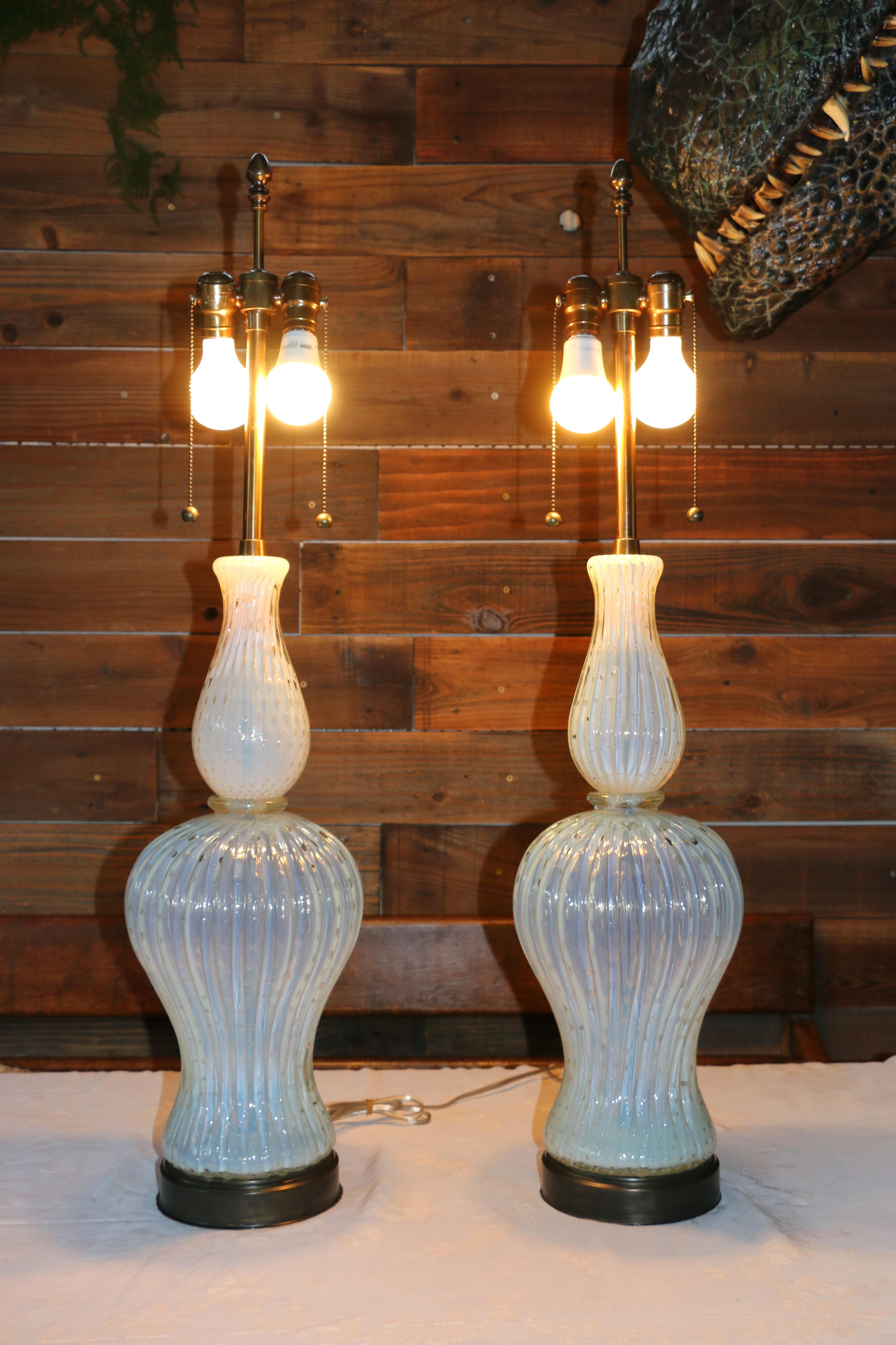 1960s Vintage Paire de lampes de table en verre Murano Glass italien en vente 13