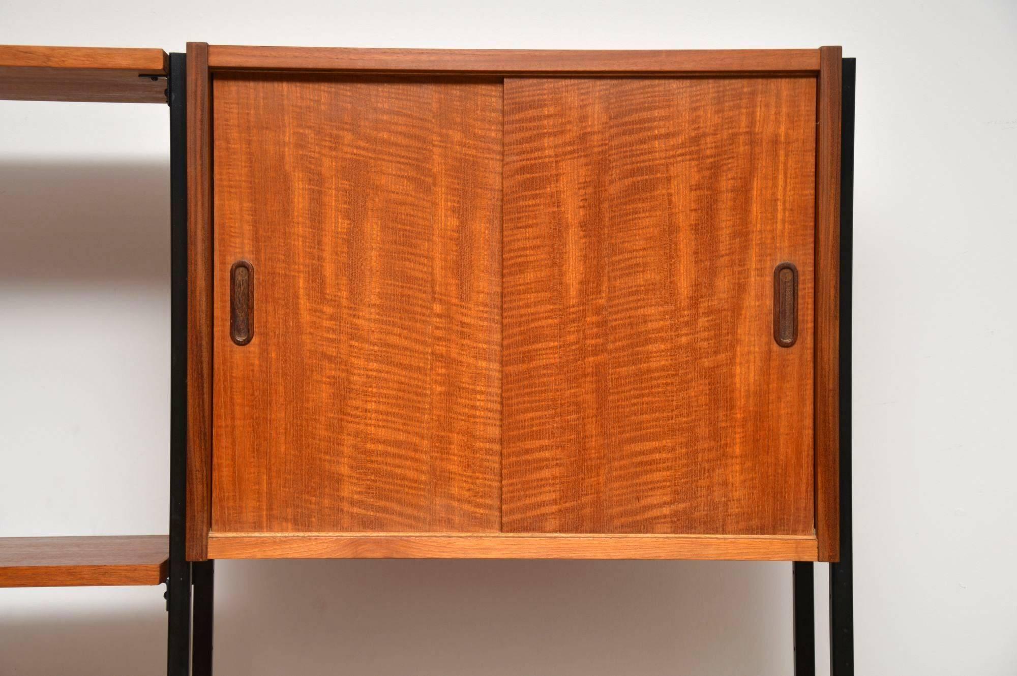 1960s Vintage Pair of Teak Wall Units / Room Divider Cabinets 4