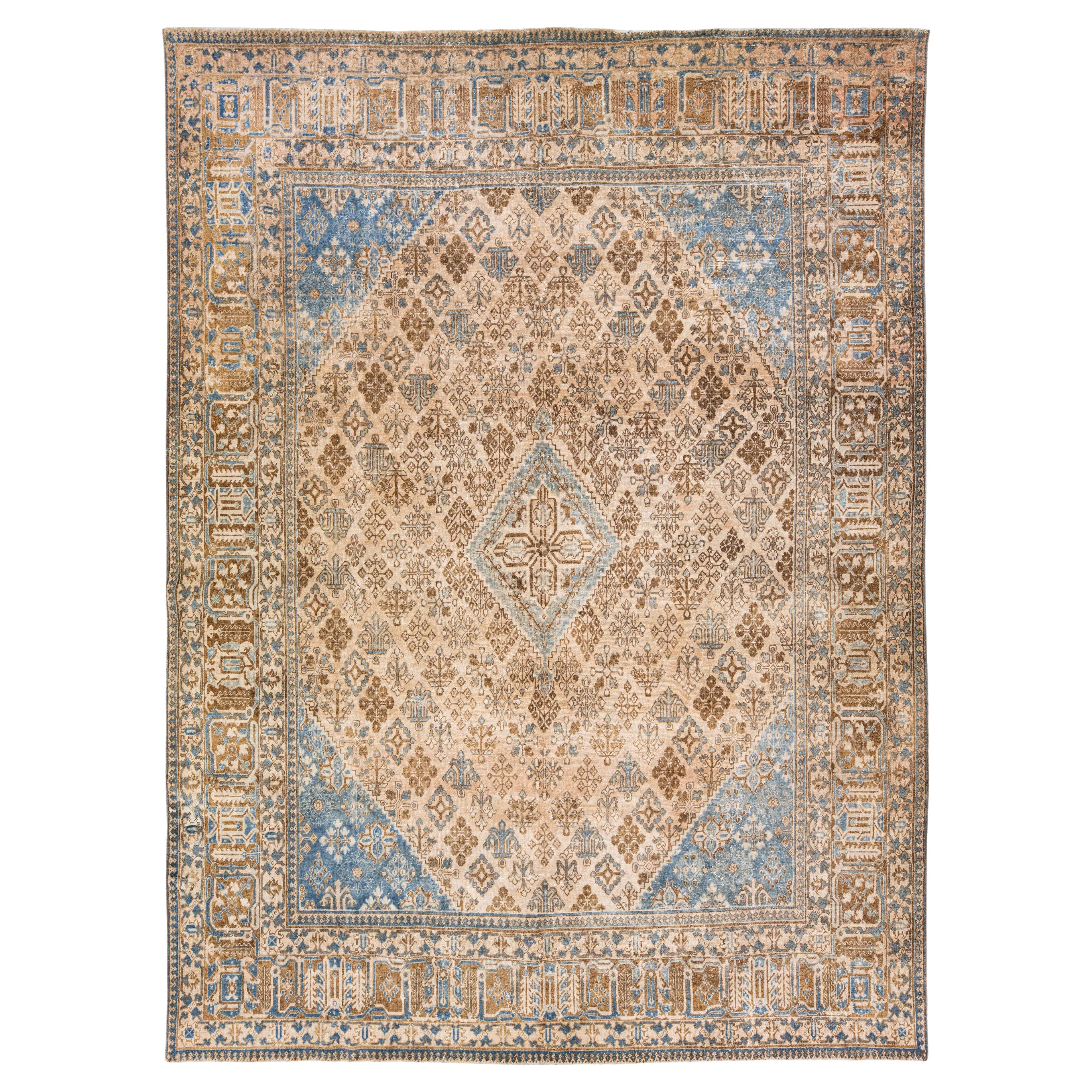 Tappeto persiano vintage del 1960 in lana con medaglione fatto a mano di colore beige