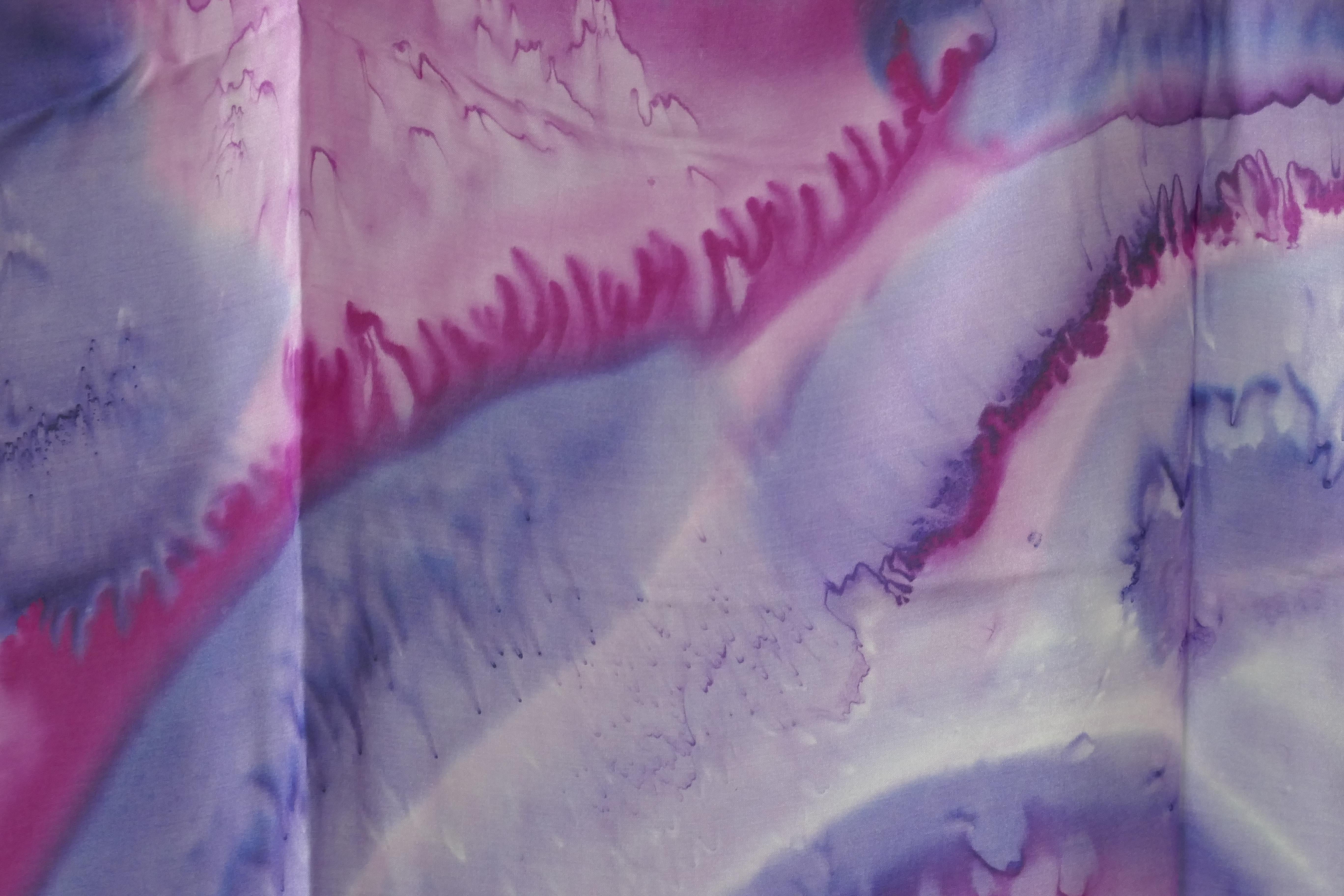 1960s Vintage Psychedelic Silk Chiffon Tie Dyed Scarf, Retro Chic  In Good Condition For Sale In Chillerton, Isle of Wight