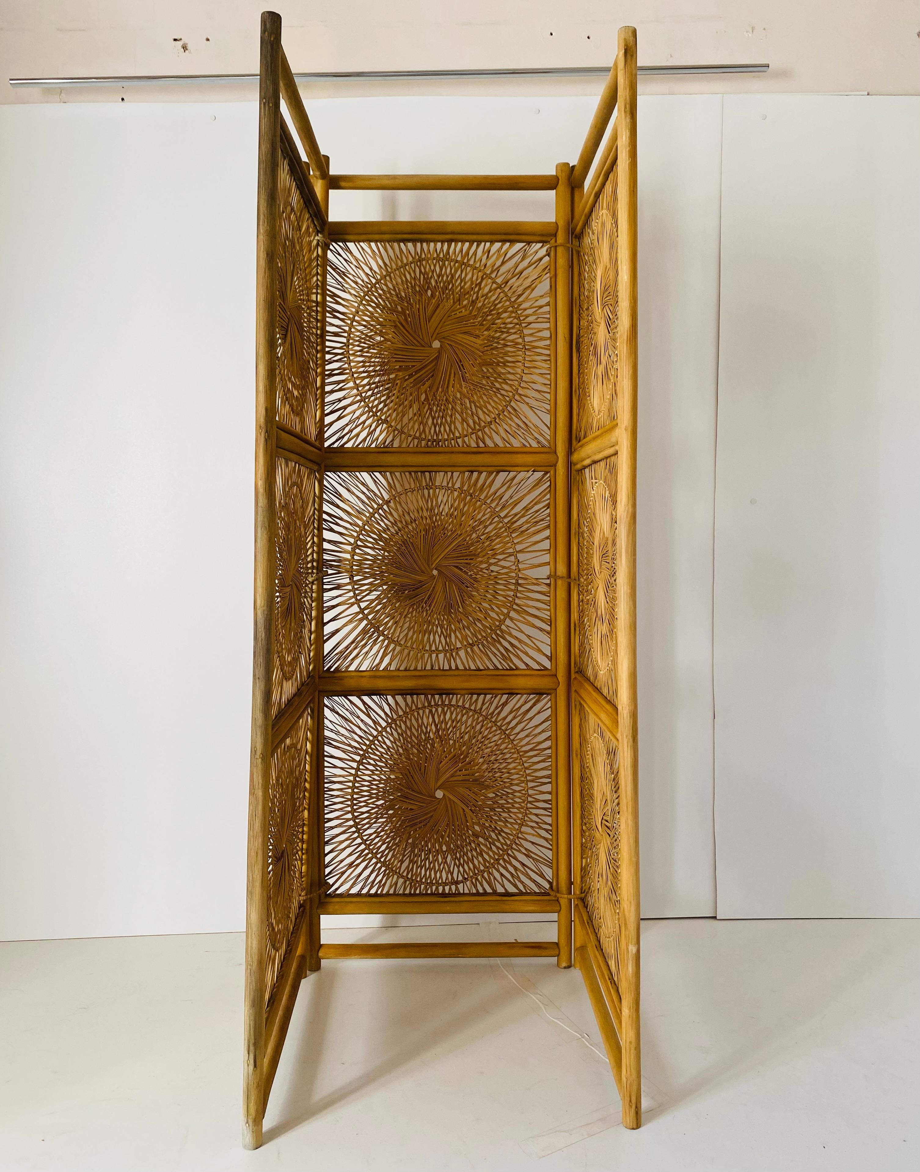 Rattan room divider screen, Italy 1960s In Good Condition In Ceglie Messapica, IT