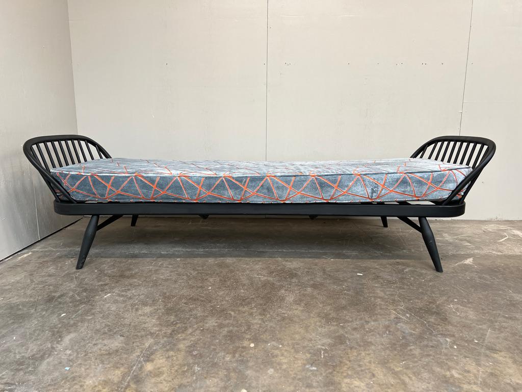 1960's vintage Retro schwarz lackiert Studio Couch, daybed Surfbrett geformt zurück im Angebot 11