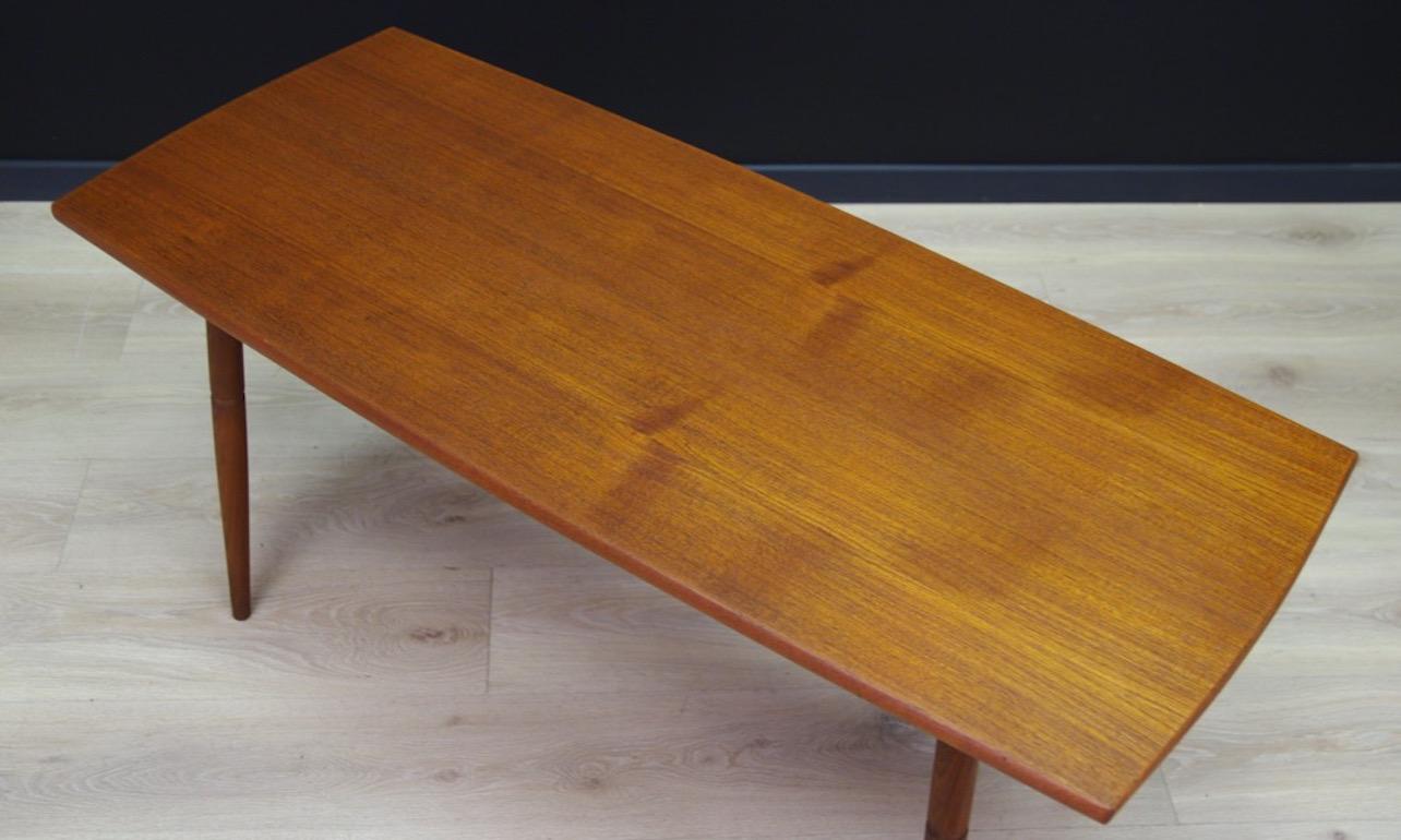 Veneer 1960s Vintage Retro Brown Coffee Table Teak Danish Design