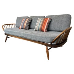 1960's vintage Retro champagne  coloured Studio Couch daybed