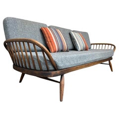 1960's vintage Retro champagne  coloured Studio Couch daybed