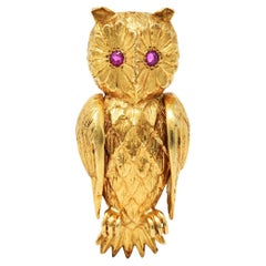 1960's Retro Ruby 14 Karat Yellow Gold Owl Brooch