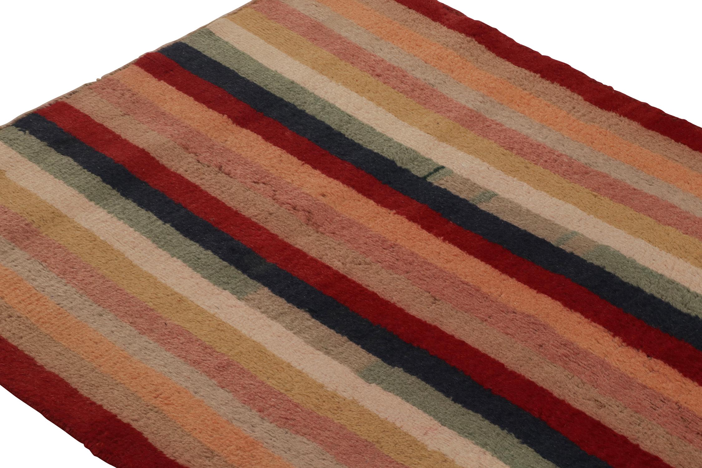 Alfombra vintage de rayas policromáticas de los años 60 por Rug & Kilim Anudado a mano en venta