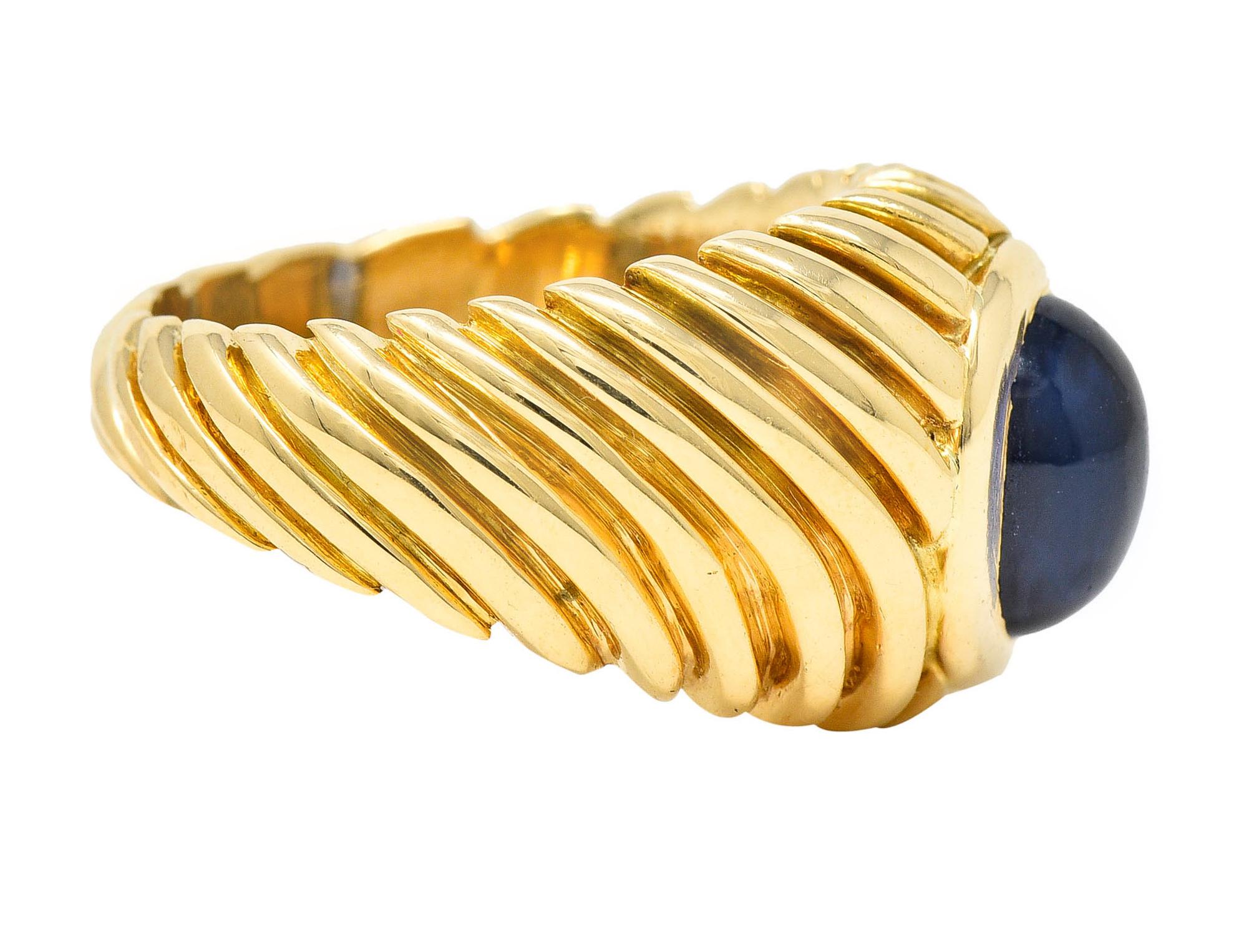 Contemporary 1960's Vintage Sapphire Cabochon 18 Karat Gold Unisex Gemstone Ring