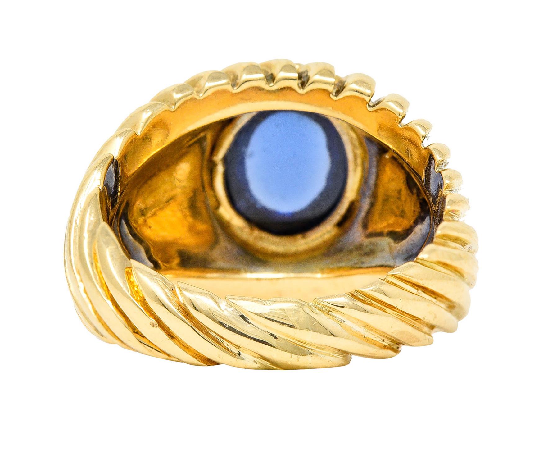 Oval Cut 1960's Vintage Sapphire Cabochon 18 Karat Gold Unisex Gemstone Ring