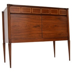 1960
s Vintage Sideboard / Cabinet