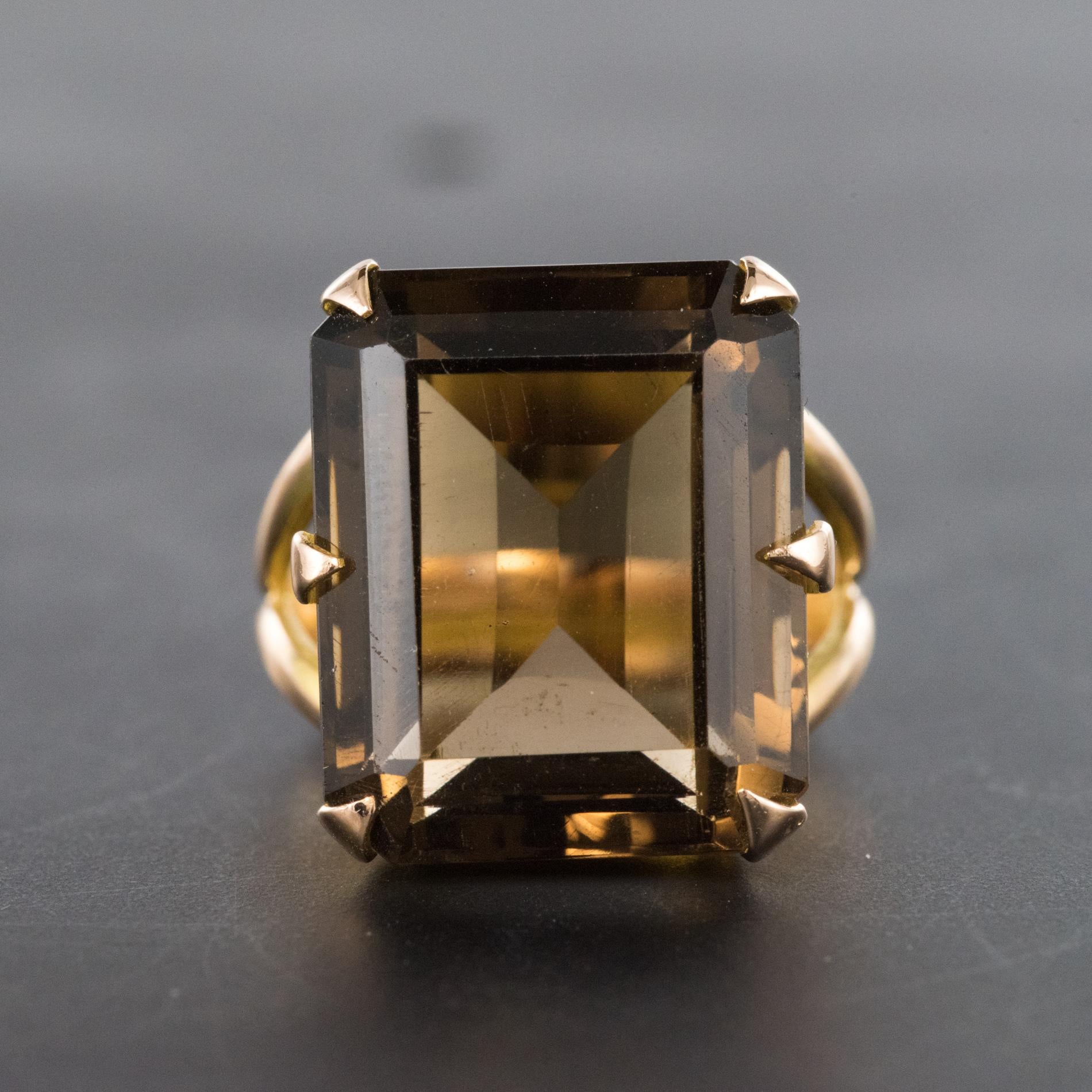 Women's 1960s Retro Smoky Quartz 18 Karat Yellow Gold Ring