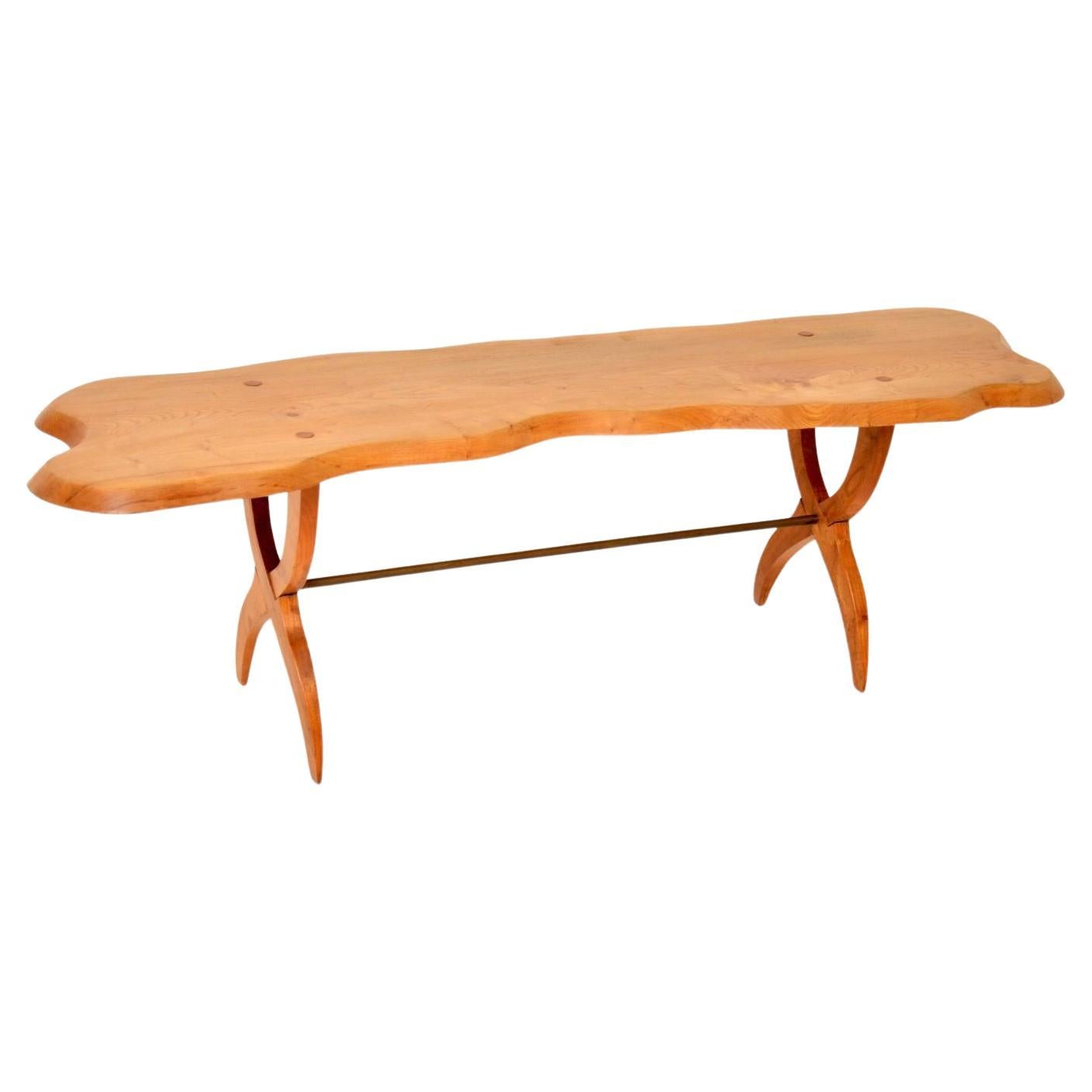 Table basse en orme massif vintage des années 1960