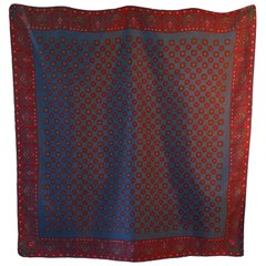 Écharpe carrée en soie vintage des années 1960, motif traditionnel cachemire