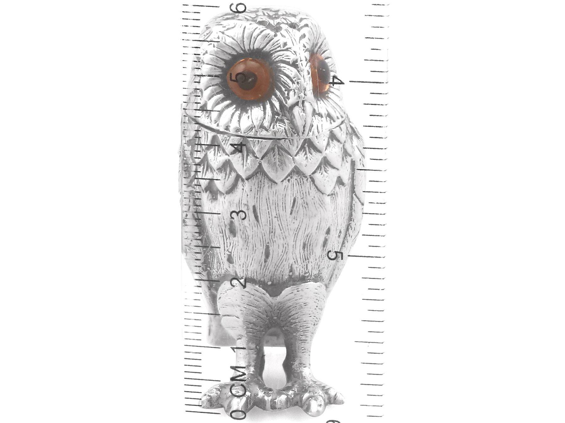 William Comyns & Sons Ltd 'Richard Comyns' Sterling Silver Owl Pepperette 1