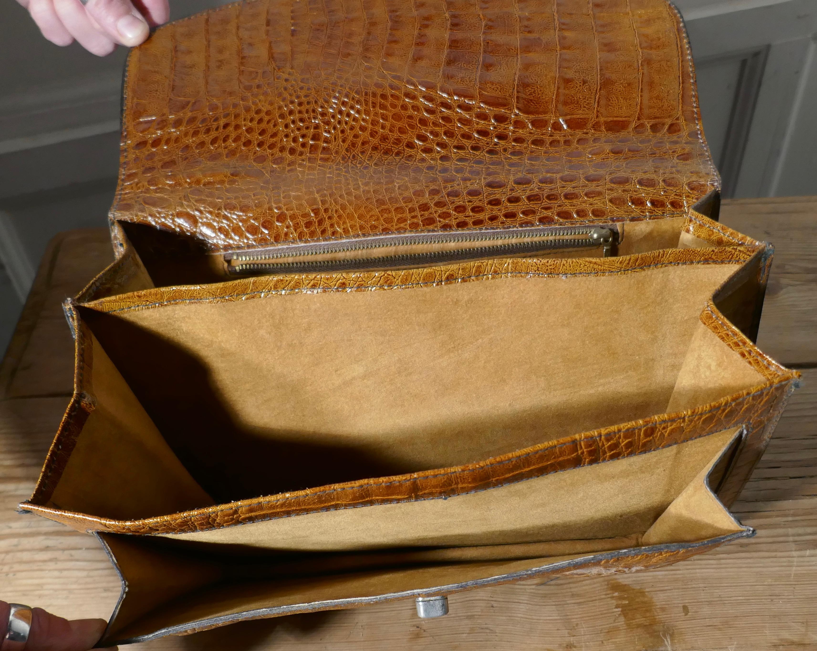 Brown 1960s Vintage Tan Crocodile Hand/Shoulder Bag For Sale