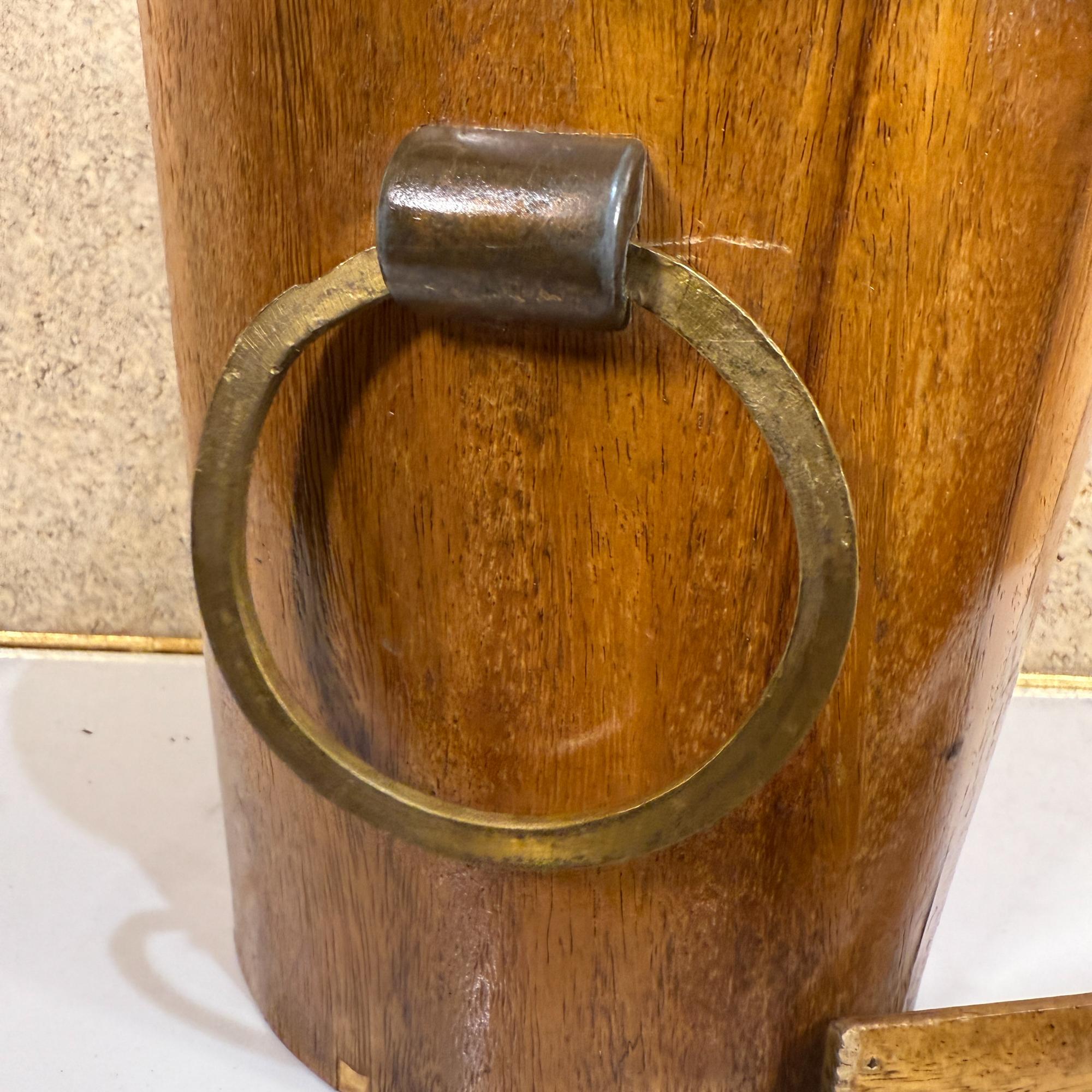 Cubitera de latón de teca vintage de los años 60 Diseño modernista México en venta 11