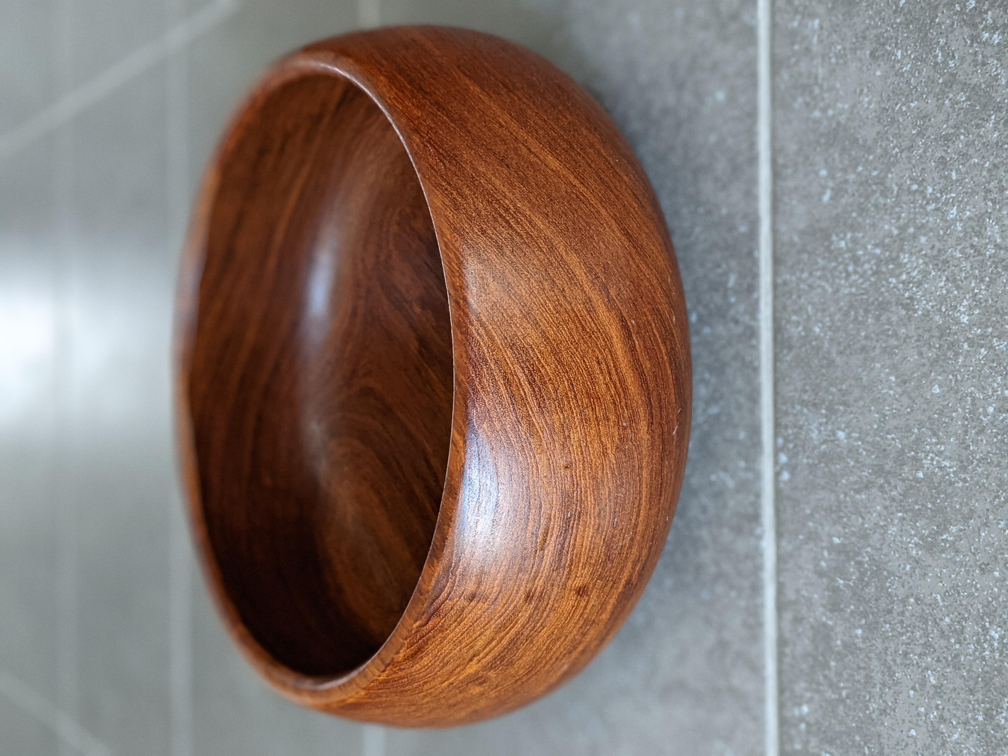 1960s Vintage Teak Decorative Bowl In Good Condition For Sale In Cedar Falls, IA