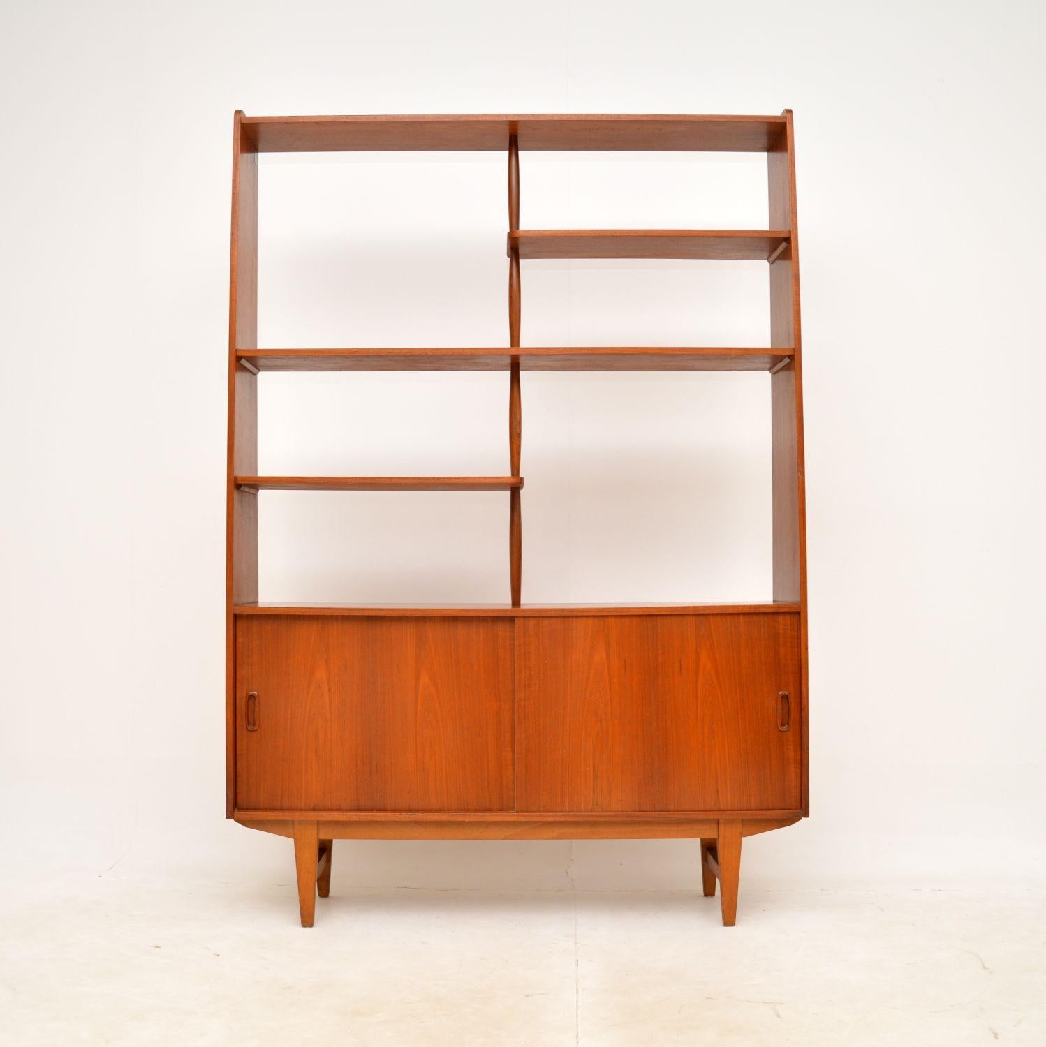 1960s Vintage Teak Room Divider / Bookcase For Sale at 1stDibs