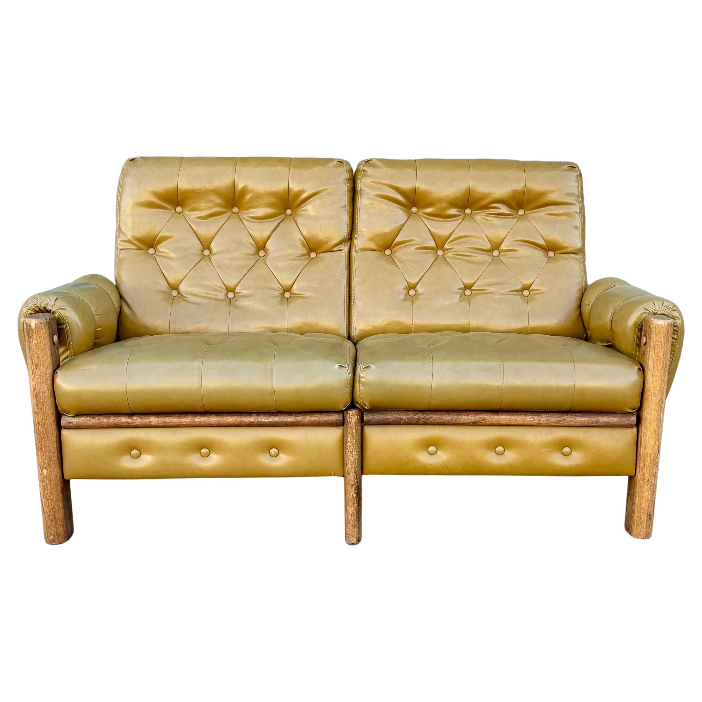 1960er Jahre Vintage Loveseat aus getuftetem Vinyl und Eiche