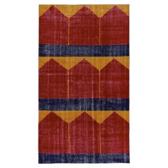 Türkischer Vintage-Teppich aus den 1960er Jahren in Rot, Blau, Gold mit geometrischem Muster von Teppich & Kelim