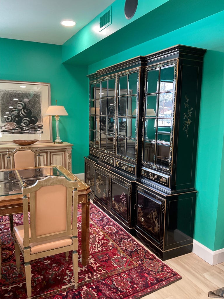 1960s Vintage Union National Chinoiserie China Cabinet For Sale at 1stDibs