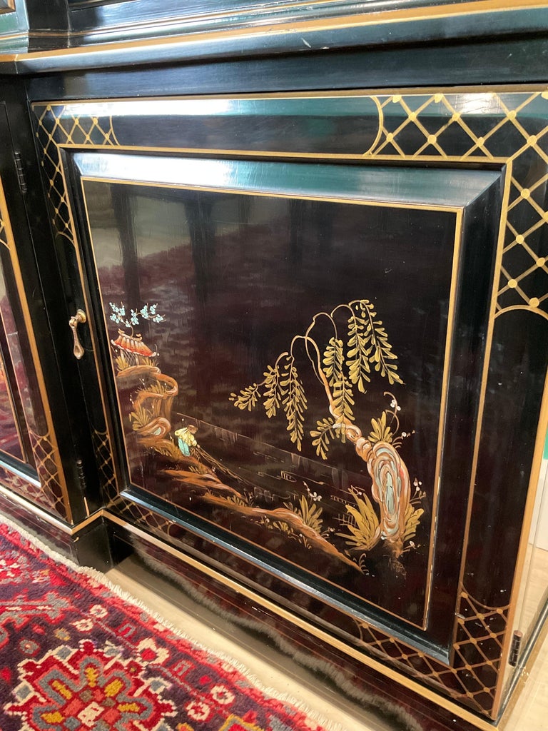 1960s Vintage Union National Chinoiserie China Cabinet For Sale at 1stDibs