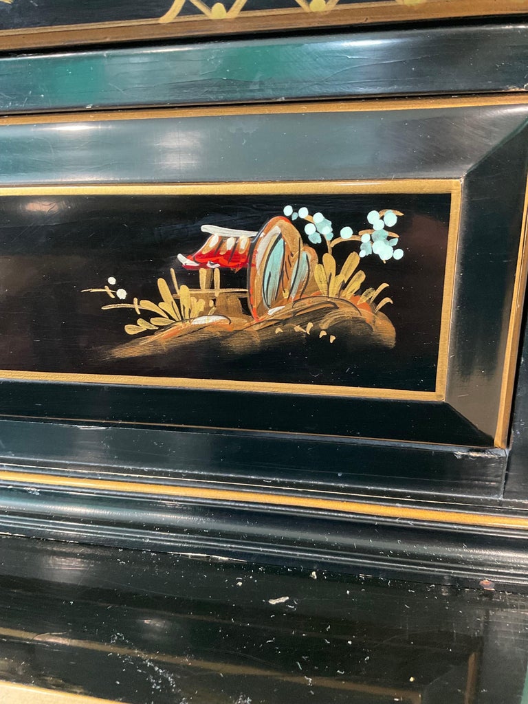 1960s Vintage Union National Chinoiserie China Cabinet For Sale at 1stDibs