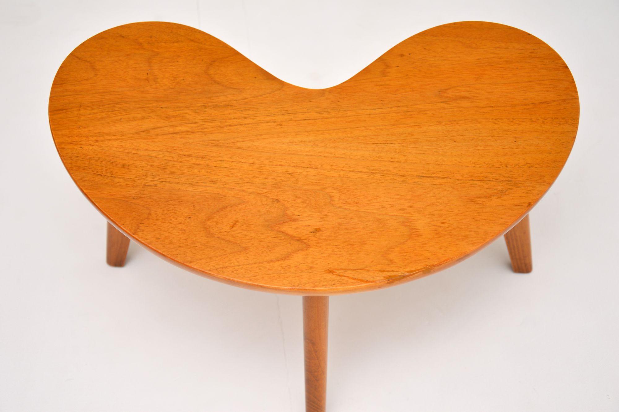 Mid-20th Century 1960s Vintage Walnut Boomerang Side Table