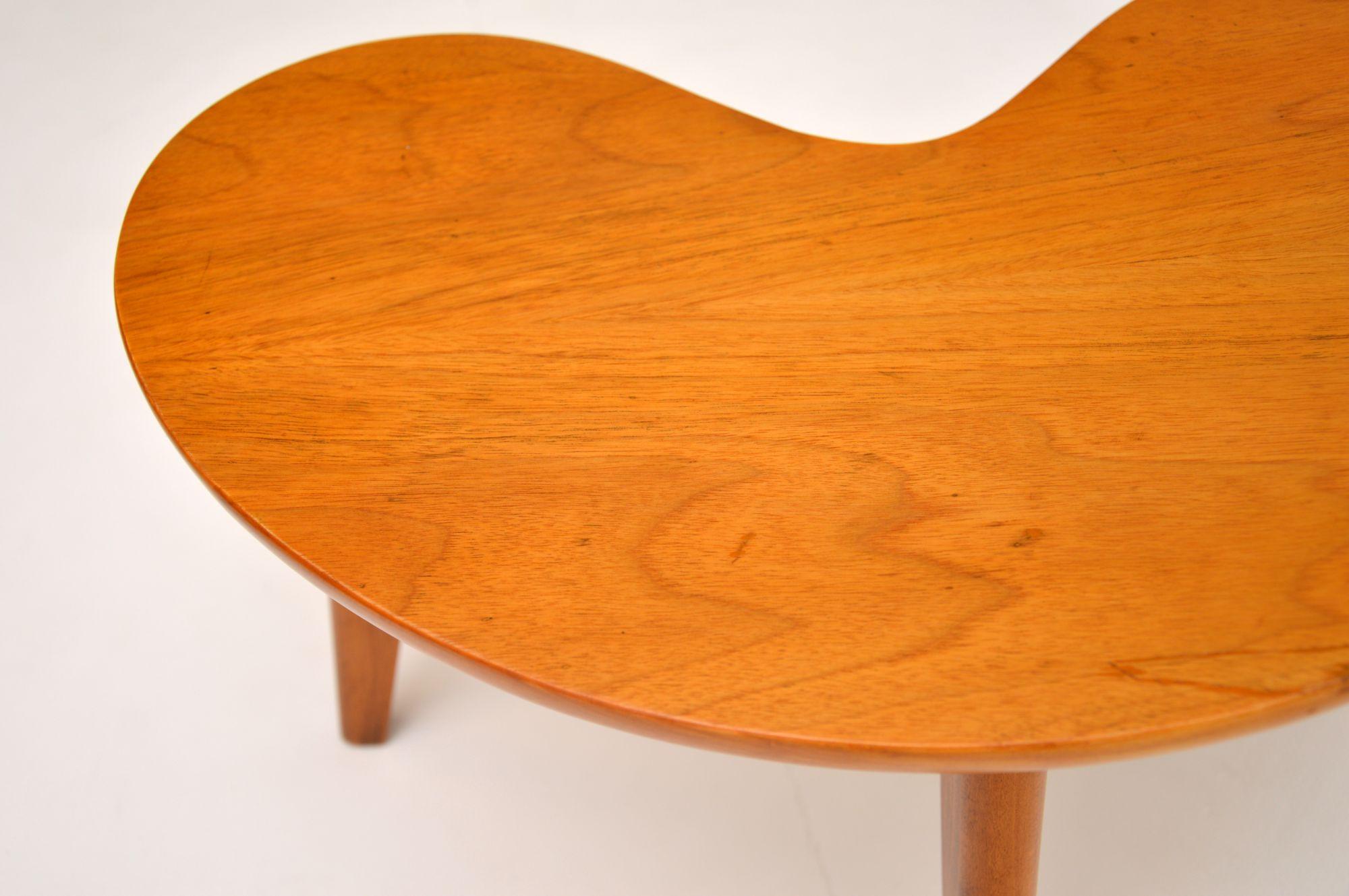 1960s Vintage Walnut Boomerang Side Table 2