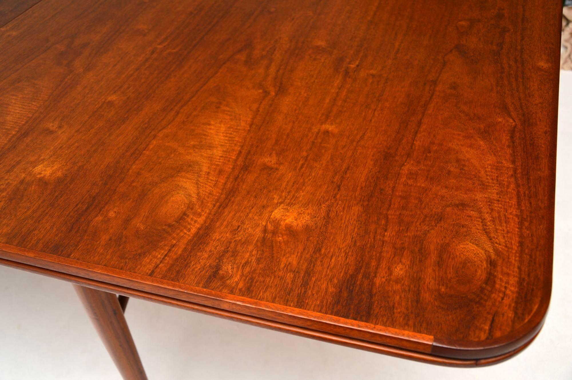 1960s Vintage Walnut Dining Table by Robert Heritage for Archie Shine 3