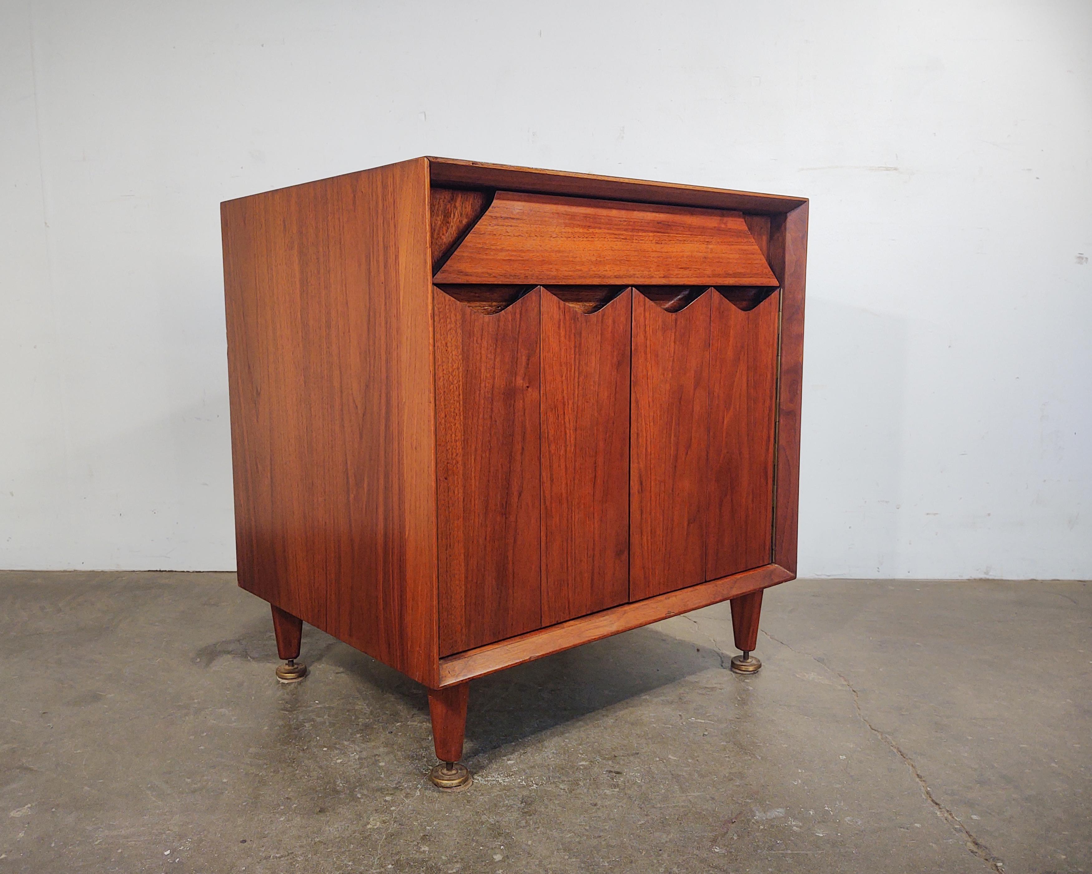 Mid-20th Century 1960s Vintage Walnut Nightstand Cabinet by Grosfeld House