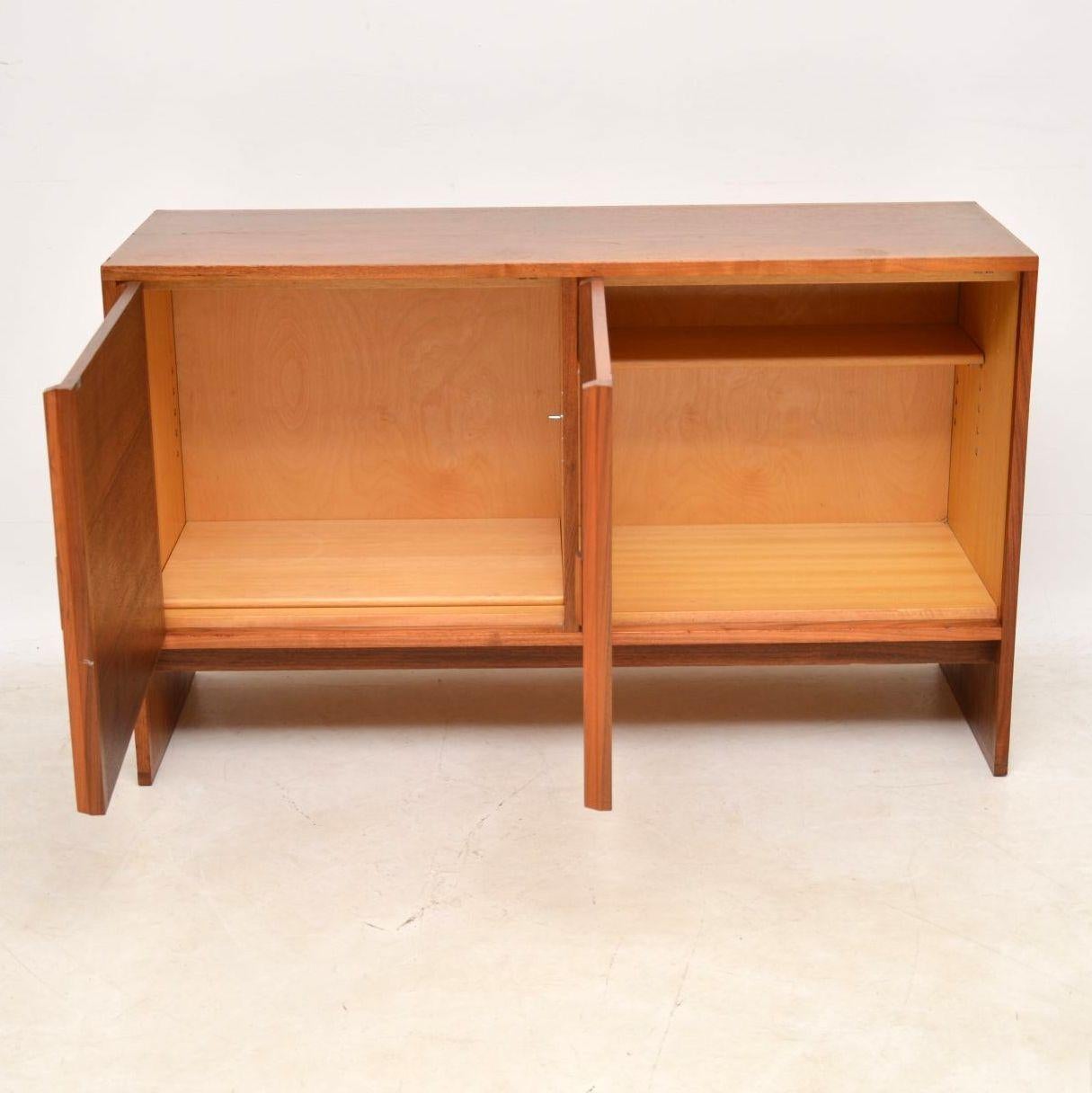 1960s Vintage Walnut Sideboard In Good Condition In London, GB