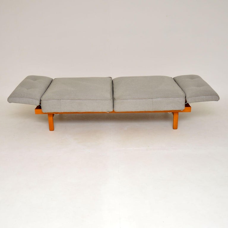 1960's Vintage Wilhelm Knoll Sofa Bed In Good Condition For Sale In London, GB