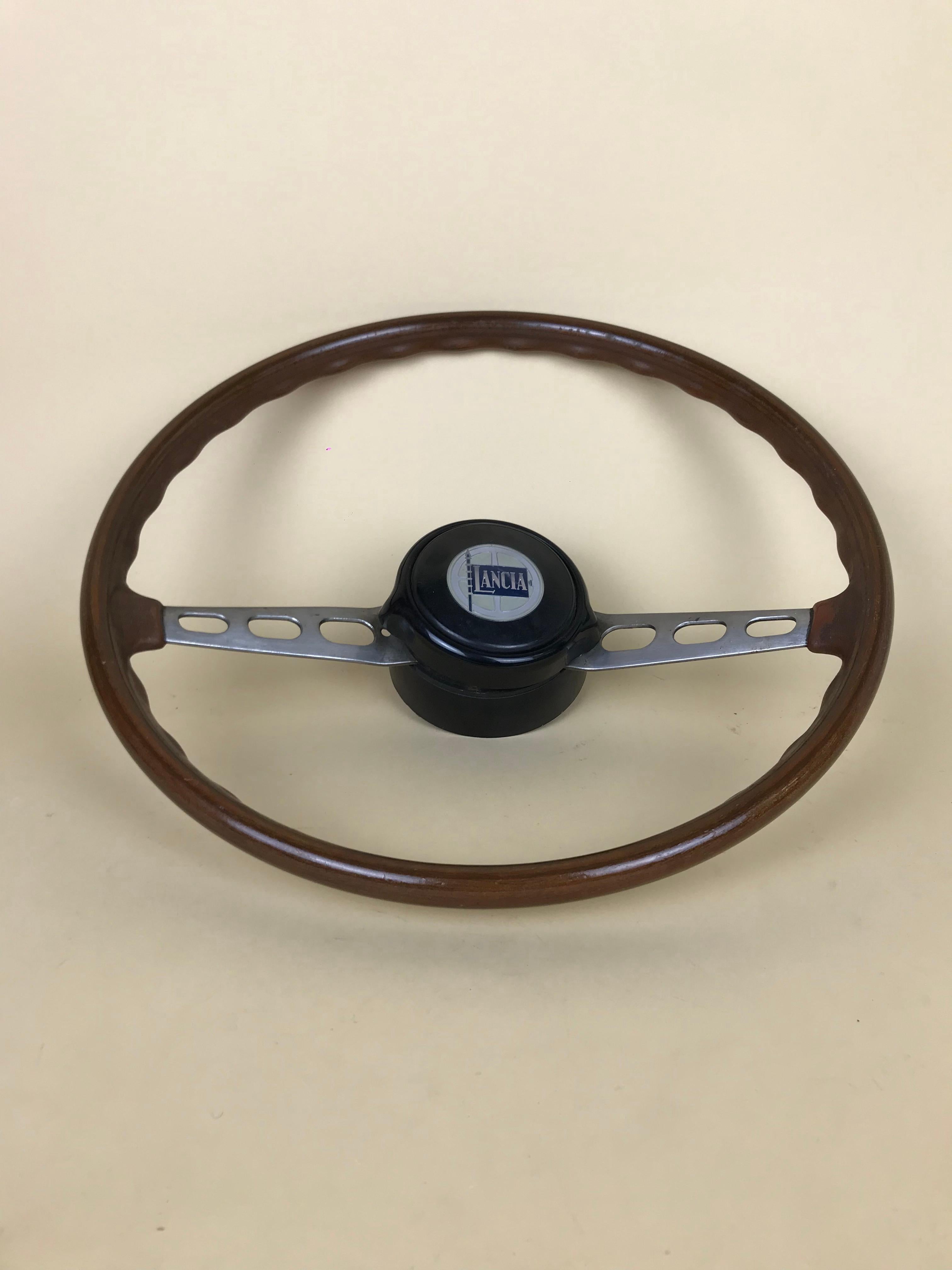 Mid-Century Modern 1960s Vintage Wooden and Metal Lancia Steering Wheel Made in Italy For Sale