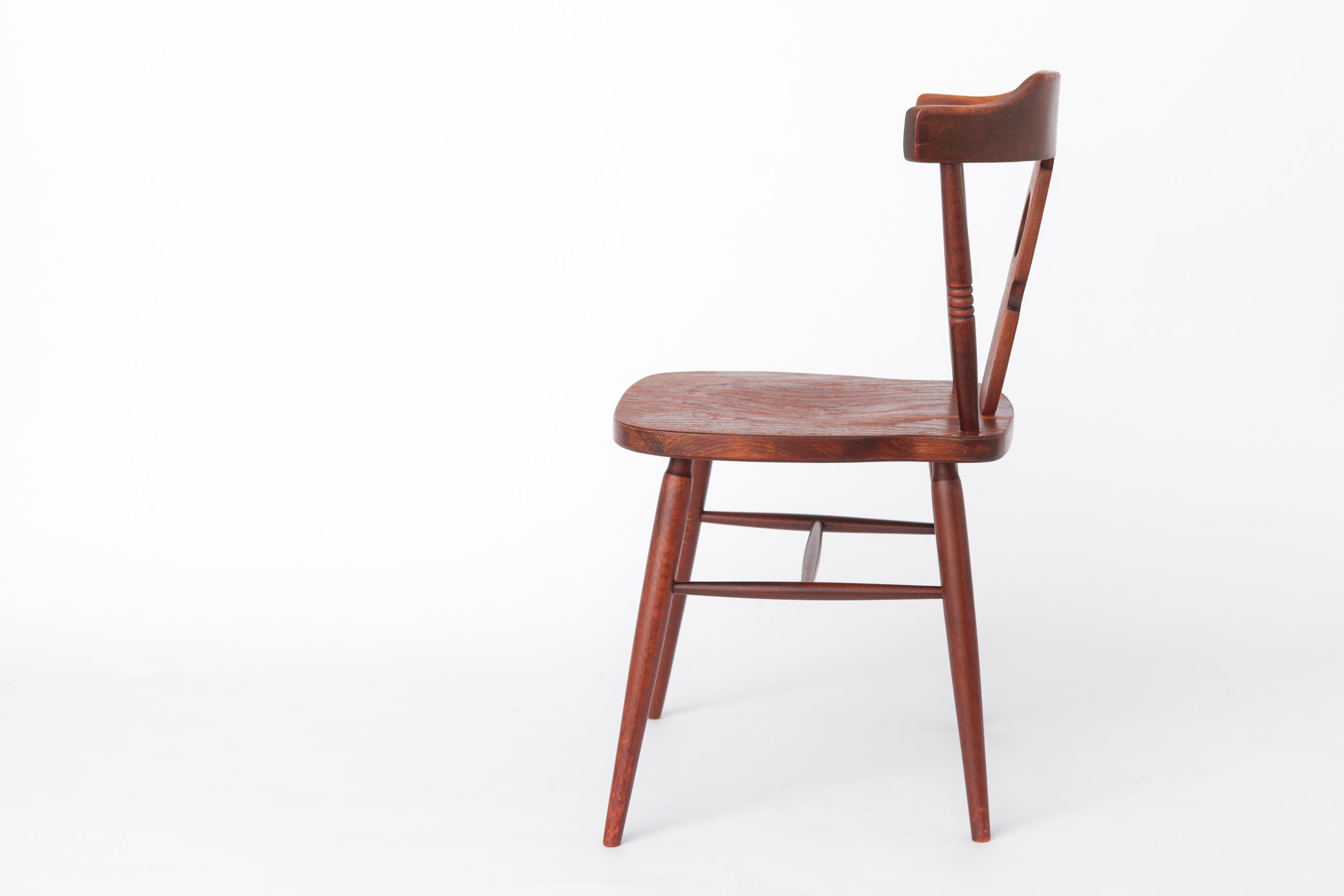 Poli Chaise en bois vintage des années 1960  Drevounia Tchécoslovaquie  Hêtre tourné restauré Di en vente