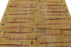 Alfombra vintage Zeki Müren de los años 60 en oro, rosa y estampado art déco  de Rug & Kilim