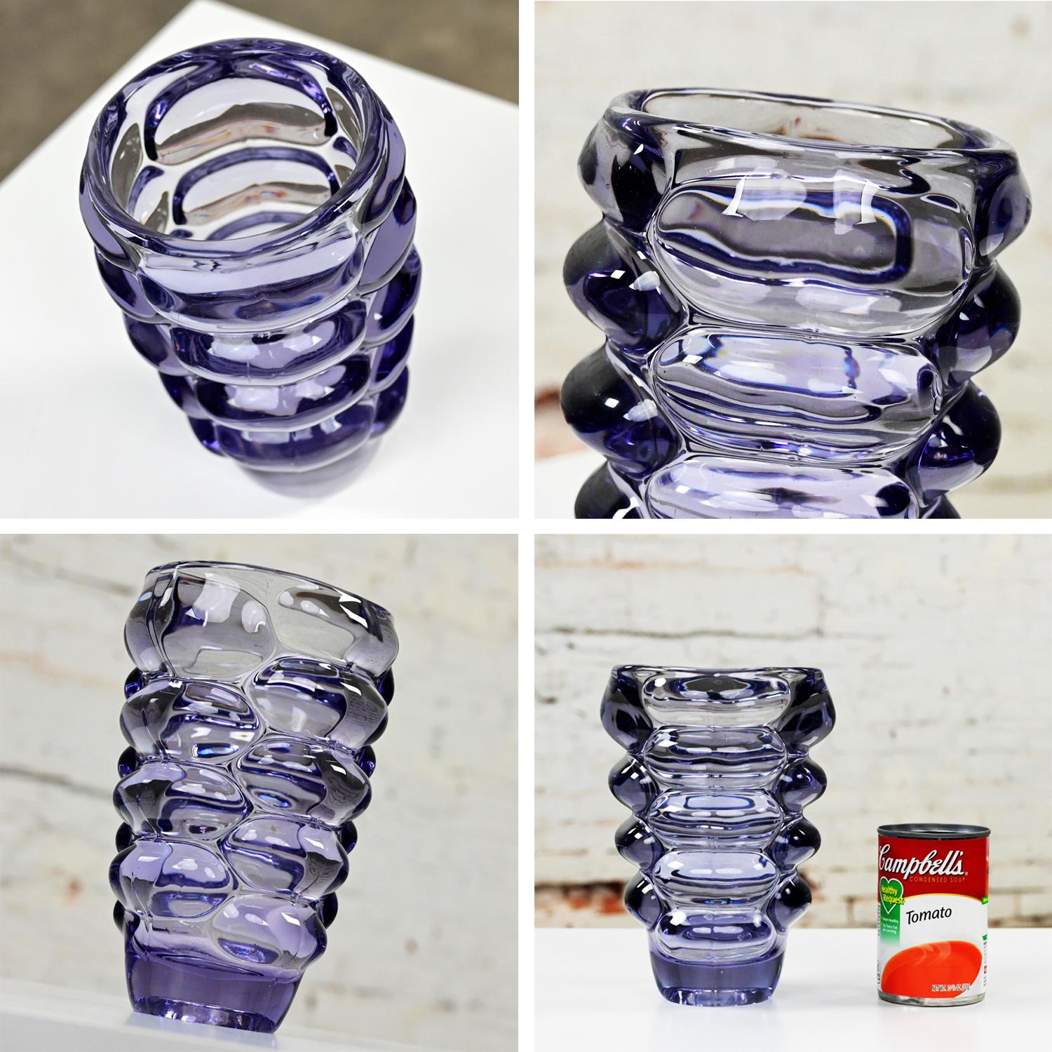 Violette böhmische Glasvase der 1960er Jahre Vladislav Urban für Hermanova Hut Sklo Union (Glaskunst) im Angebot
