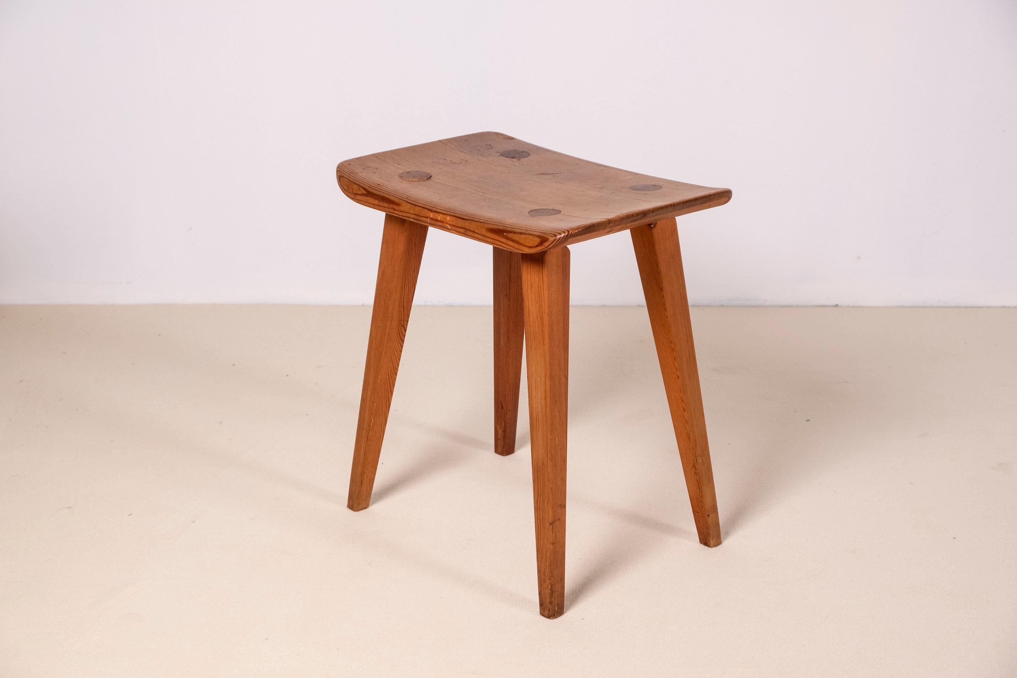 Pin 1960 Tabouret Visingsö par Carl Malmsten, Suède en vente