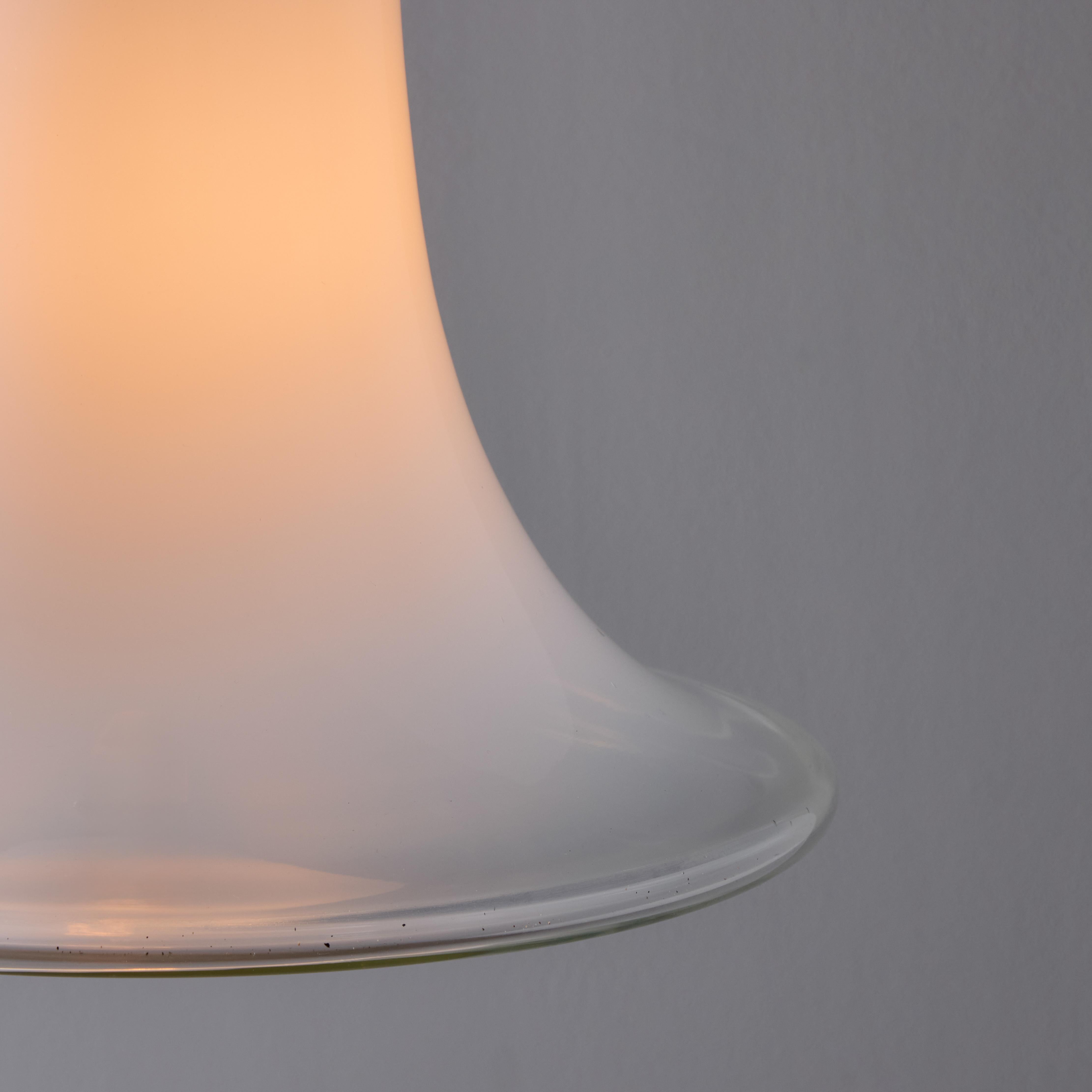Lampada a sospensione in vetro soffiato di Murano Vistosi Model #L261 