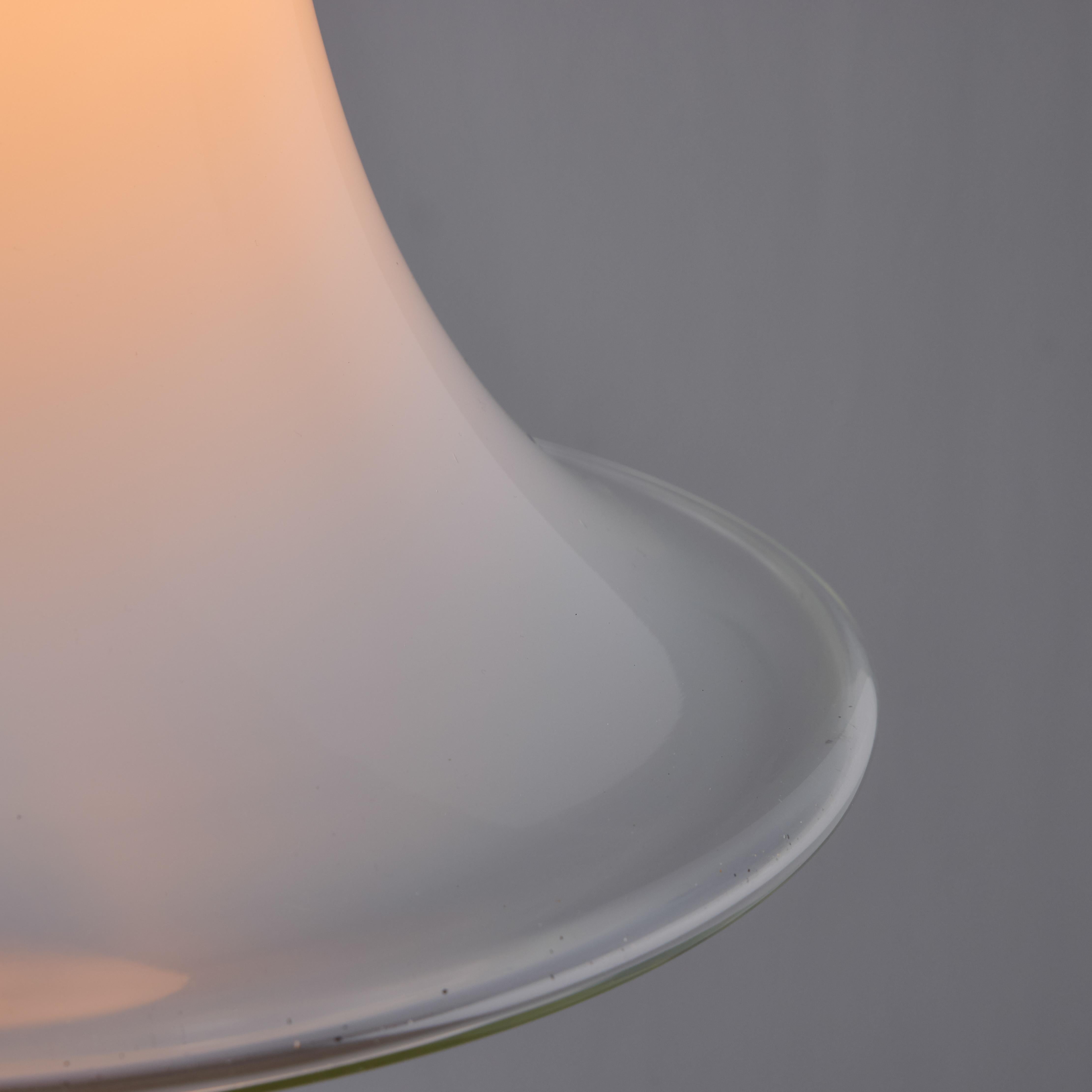 Lampada a sospensione in vetro soffiato di Murano Vistosi Model #L261 