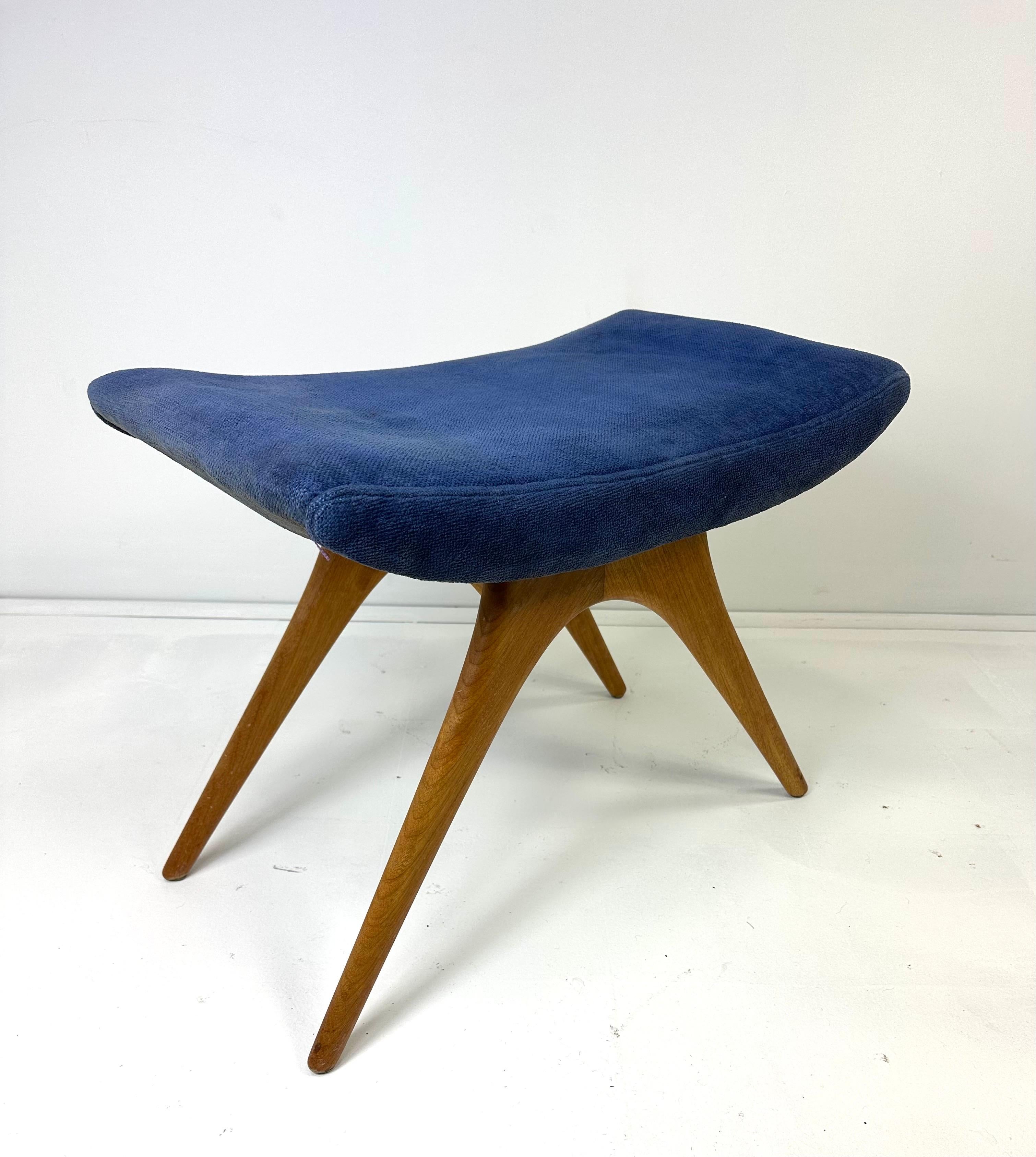 American 1960's Vladimir Kagan Stool For Sale