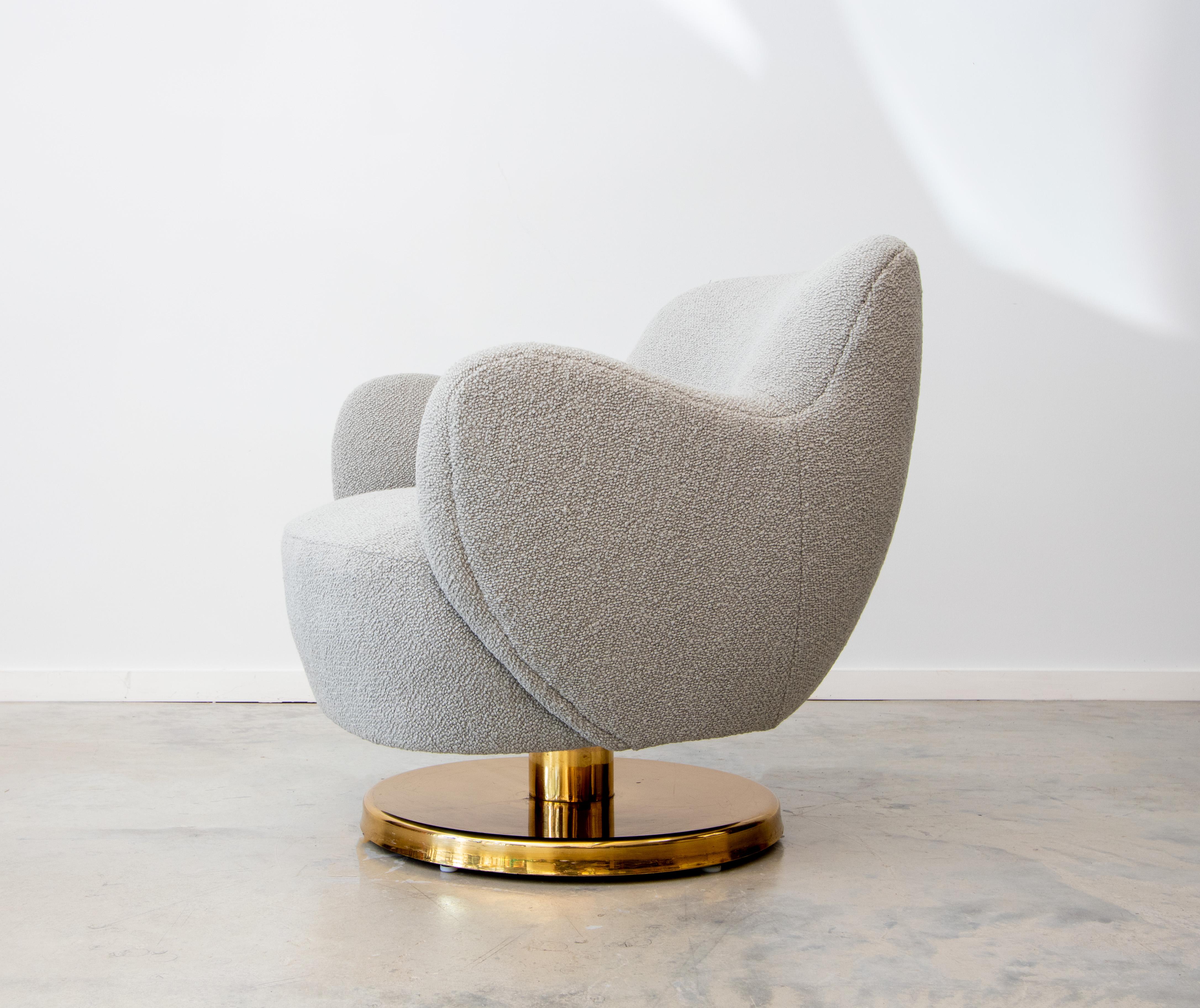 1960s Vladimir Kagan Swivel Barrel Chair on Swivel and Rocking Brass Pedestal In Good Condition In St.Petersburg, FL