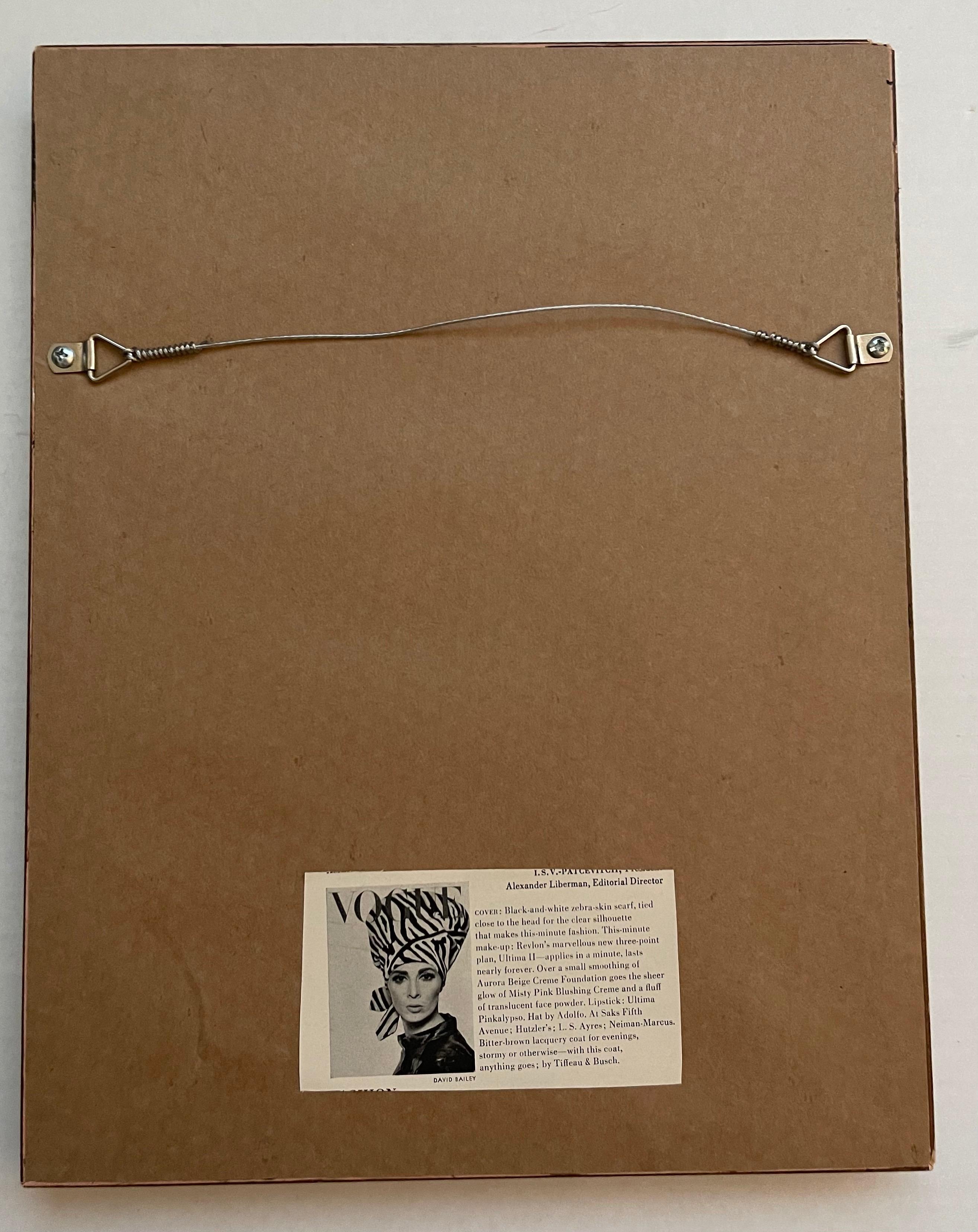 1960s Vogue Magazine Framed Covers, Set of 3 In Good Condition For Sale In Stamford, CT